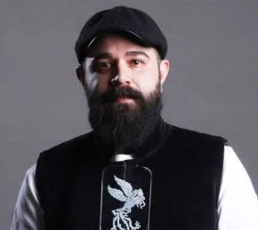 علیرضا  واعظ