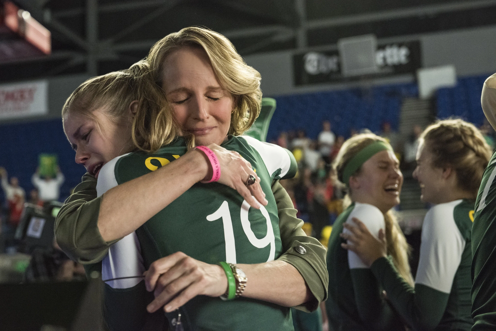 Helen Hunt and Erin Moriarty in The Miracle Season (2018)