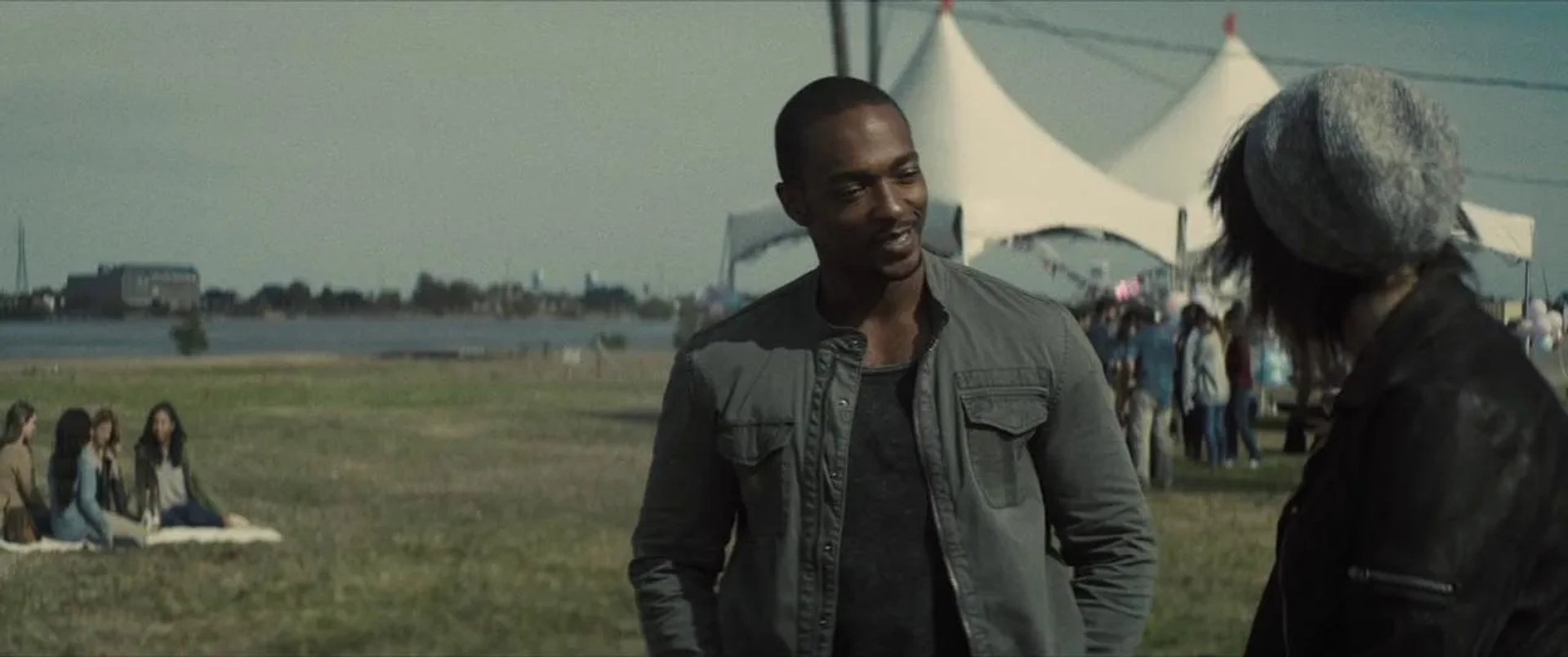 Anthony Mackie in Synchronic (2019)