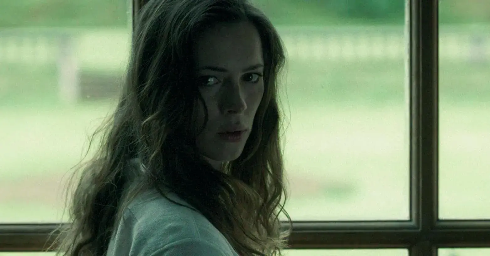 فیلم بیداری (The Awakening 2011)