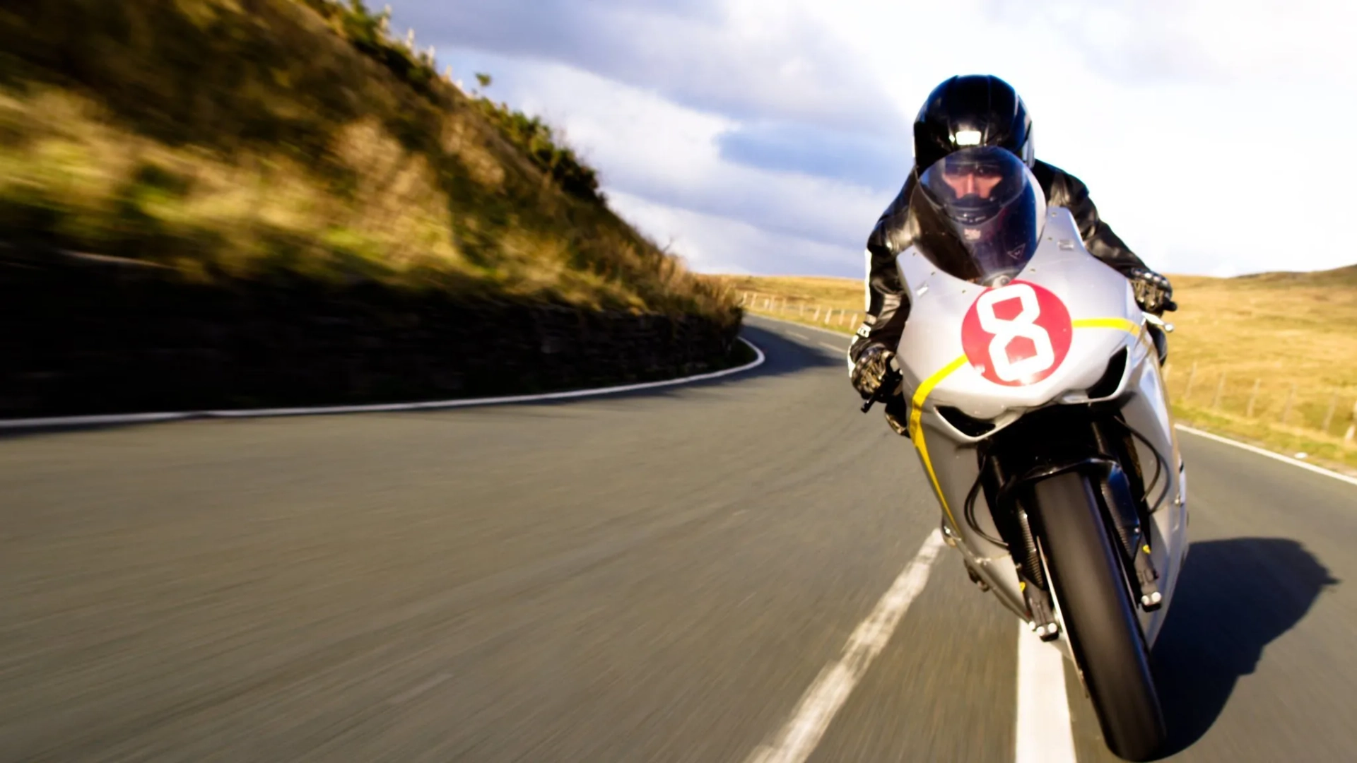 Guy Martin in TT3D: Closer to the Edge (2011)