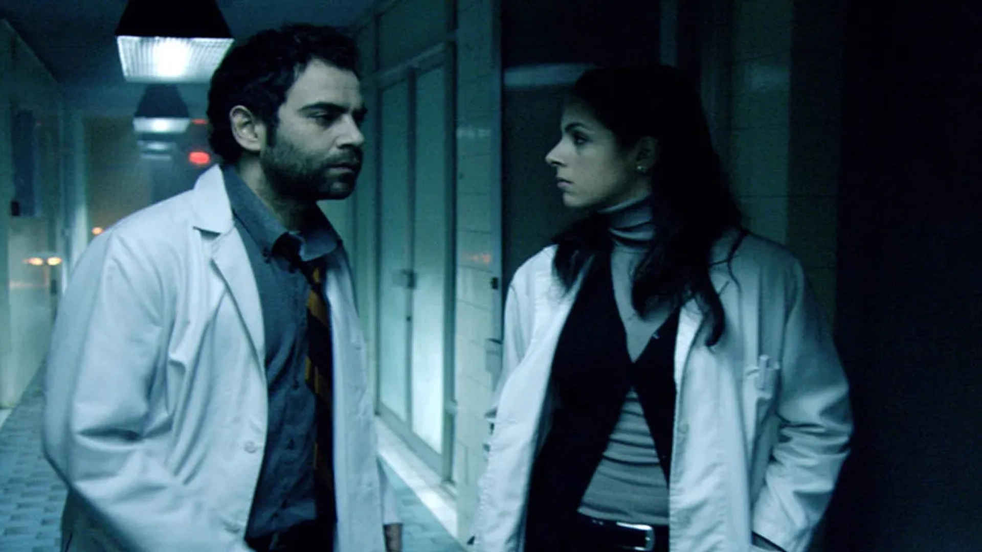 Doga Rutkay and Yurdaer Okur in Gen (2006)