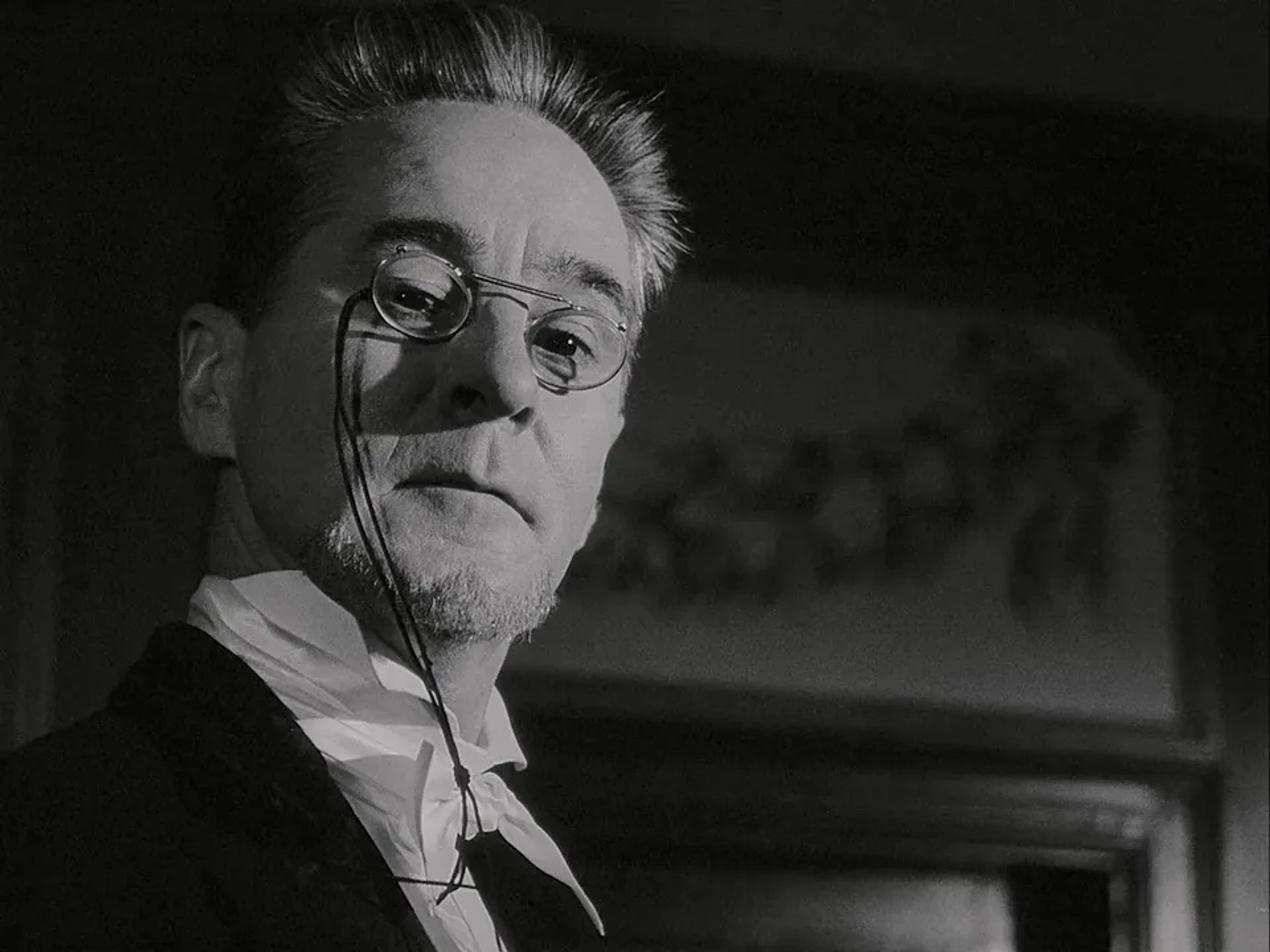 Gunnar Björnstrand in The Magician (1958)