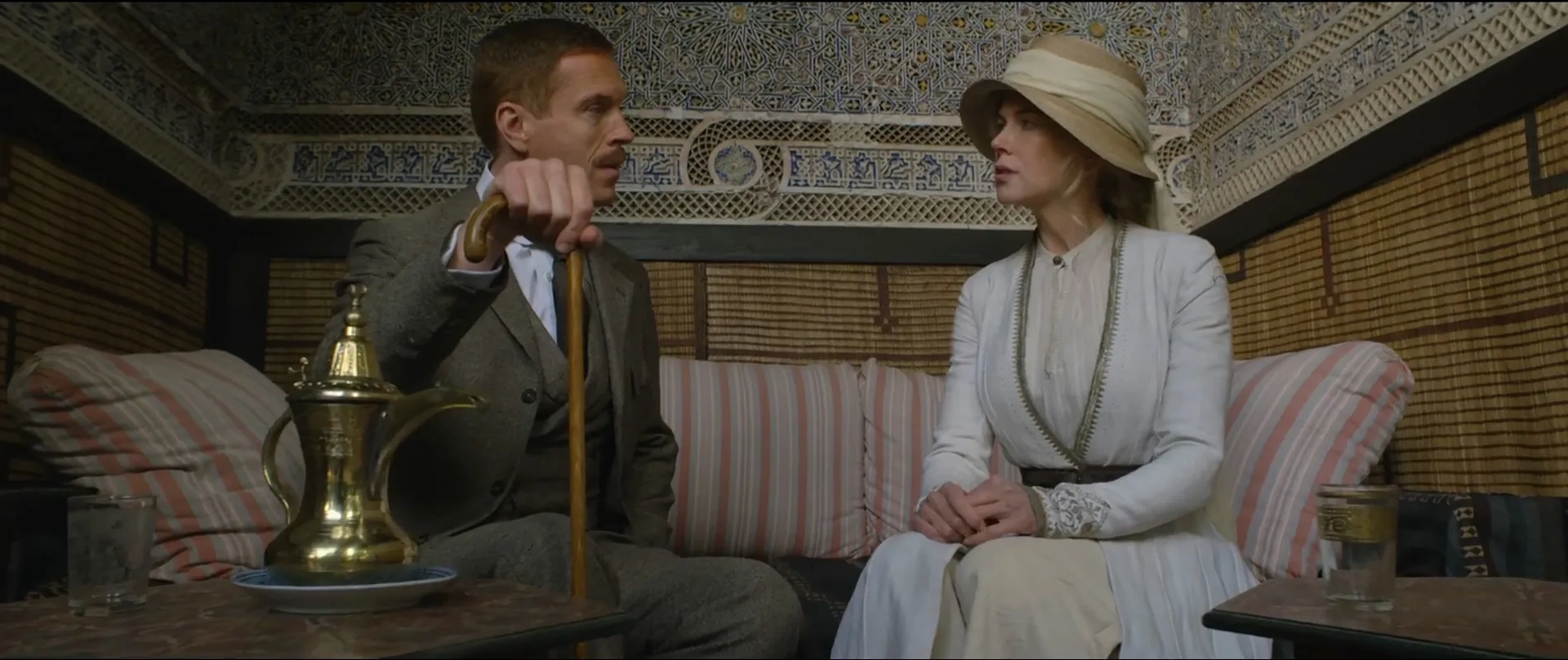 Nicole Kidman and Damian Lewis in Queen of the Desert (2015)