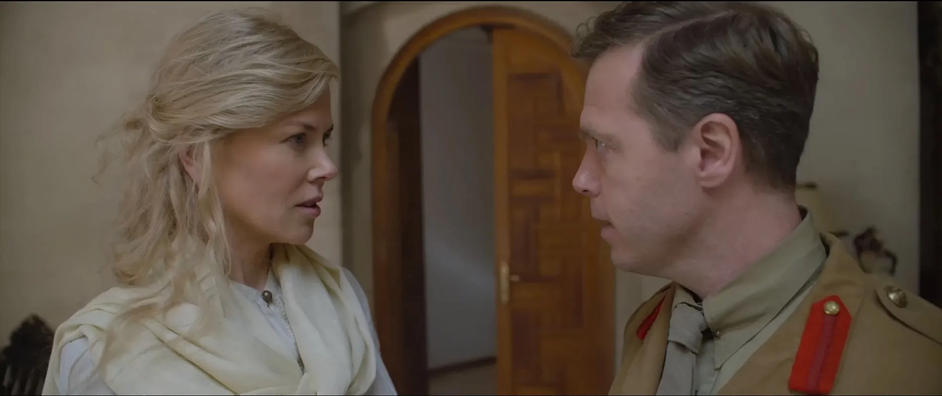 Nicole Kidman and Nick Waring in Queen of the Desert (2015)