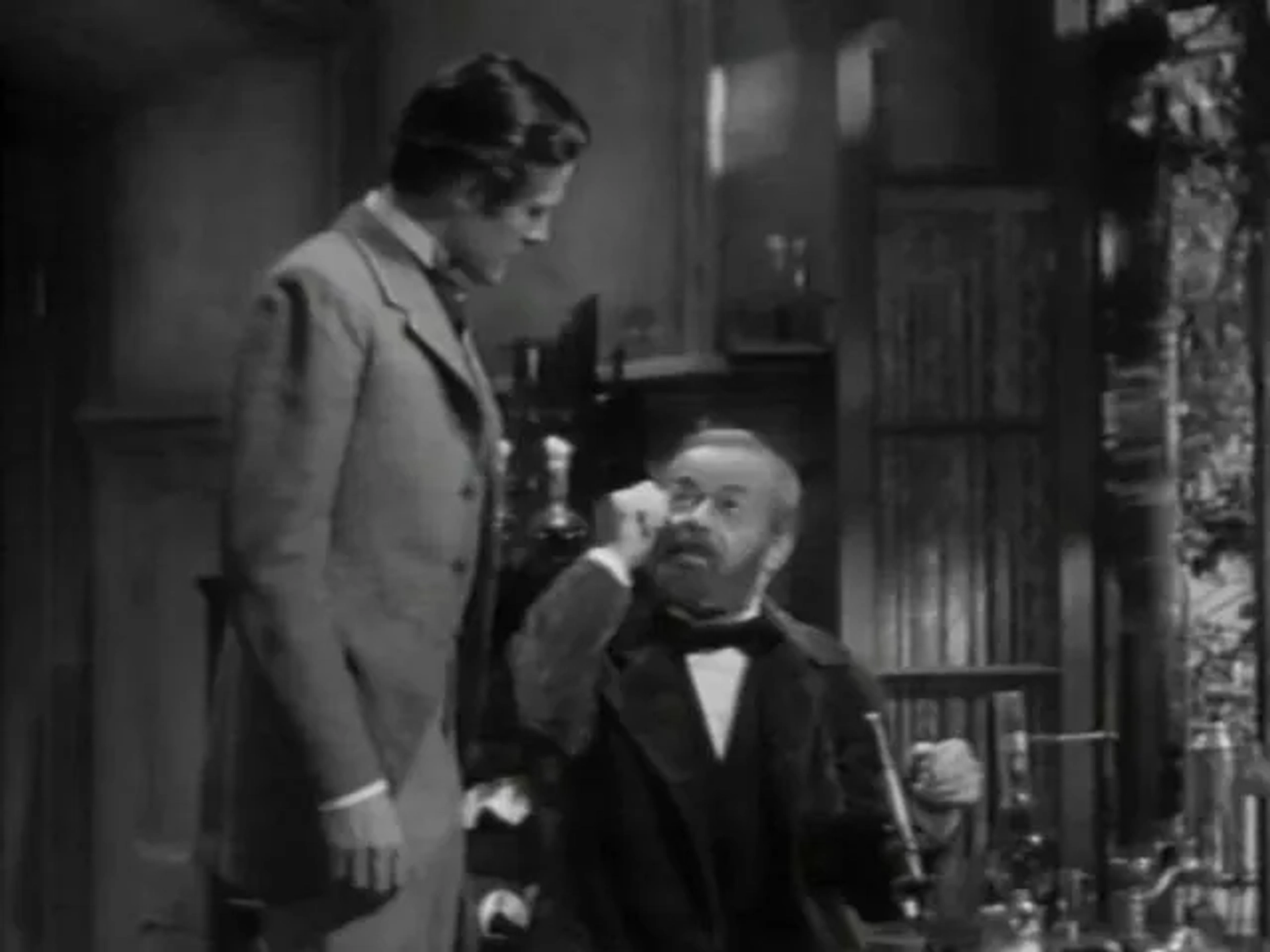 Paul Muni and Donald Woods in The Story of Louis Pasteur (1936)