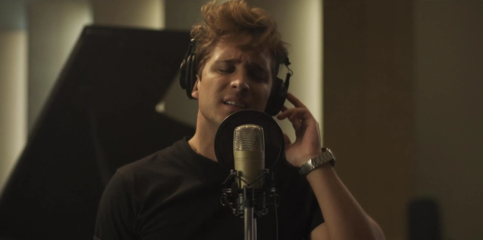Diego Boneta in Luis Miguel: The Series (2018)