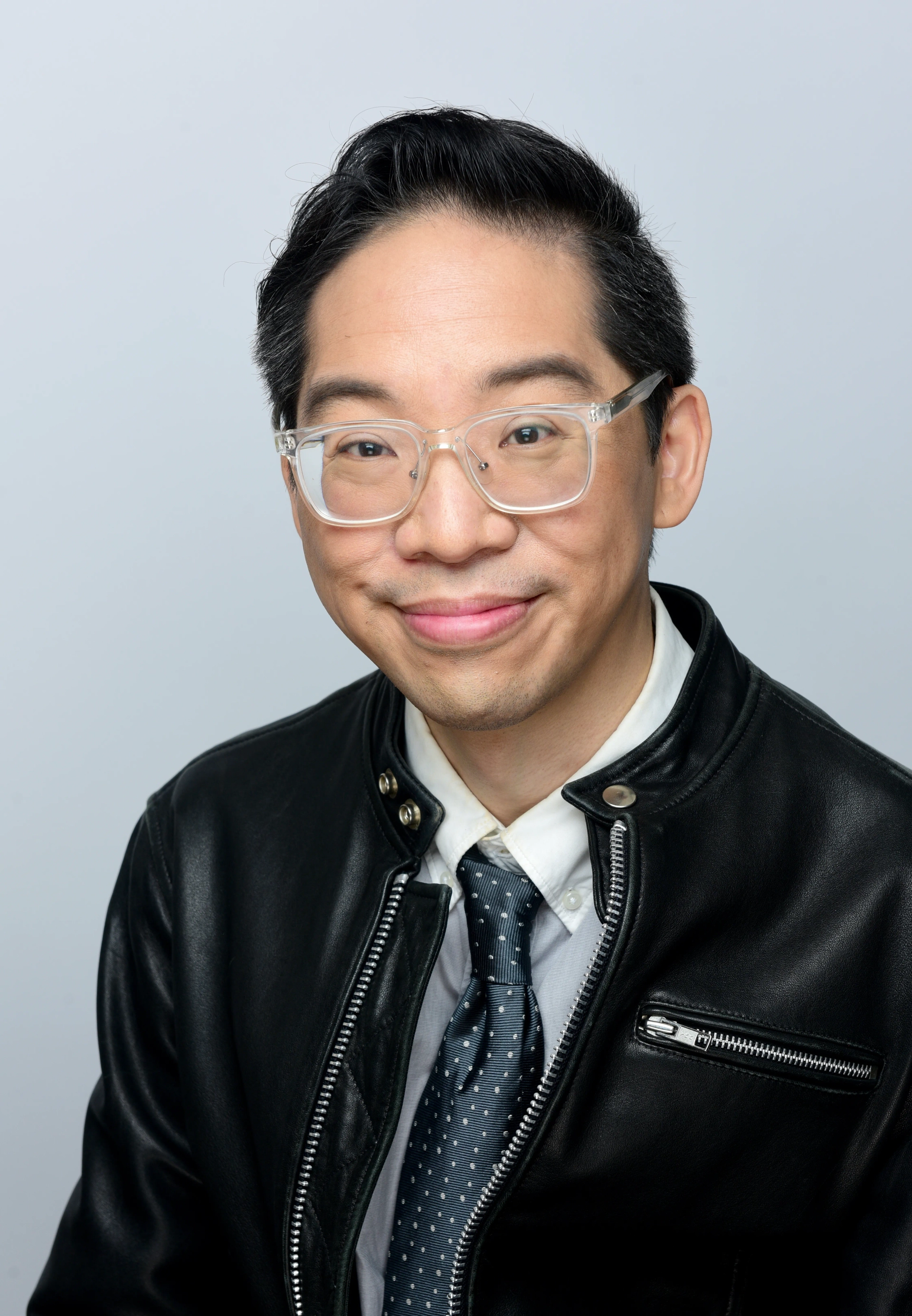 Cliff Chiang at an event for Paper Girls (2022)