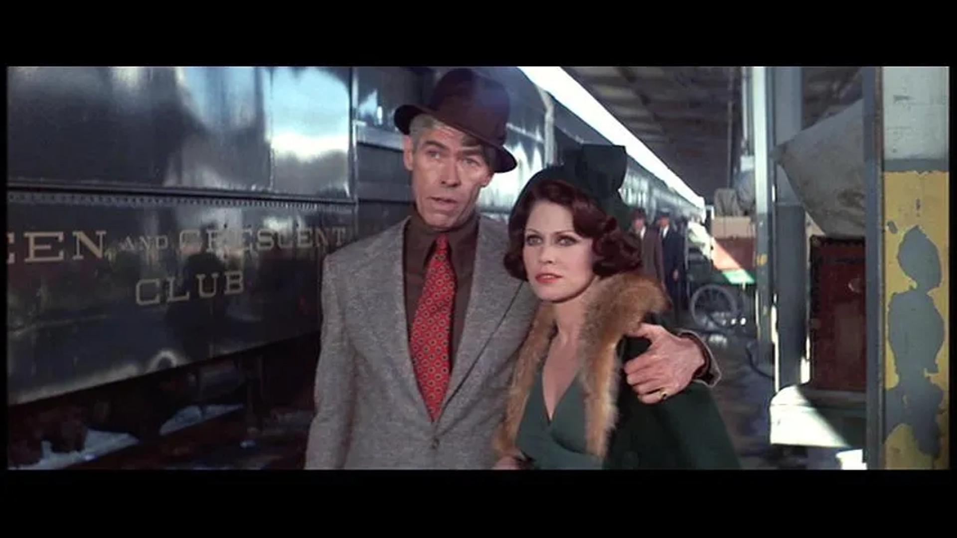James Coburn and Margaret Blye in Hard Times (1975)