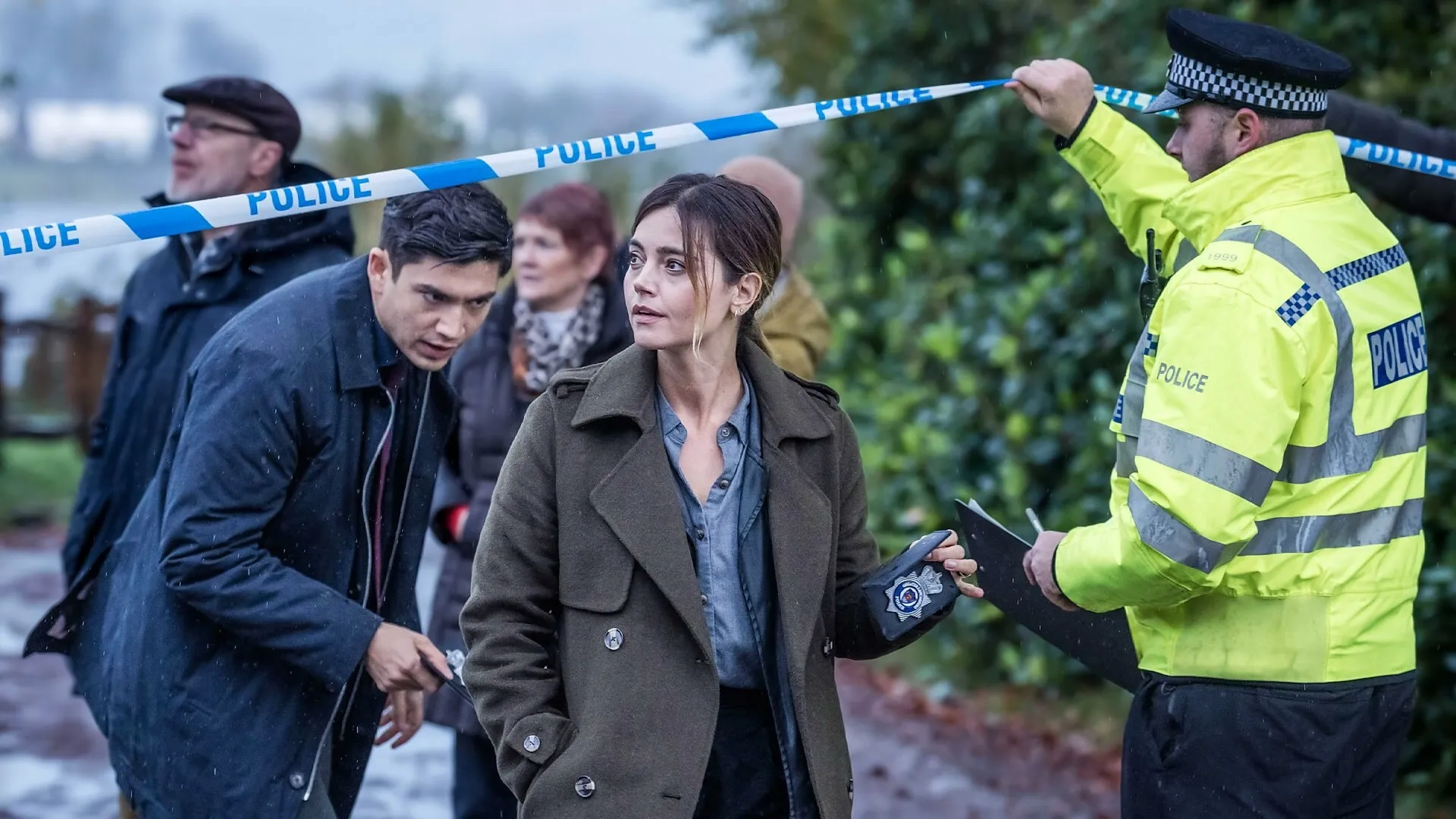 Jenna Coleman and Archie Renaux in The Jetty (2024)
