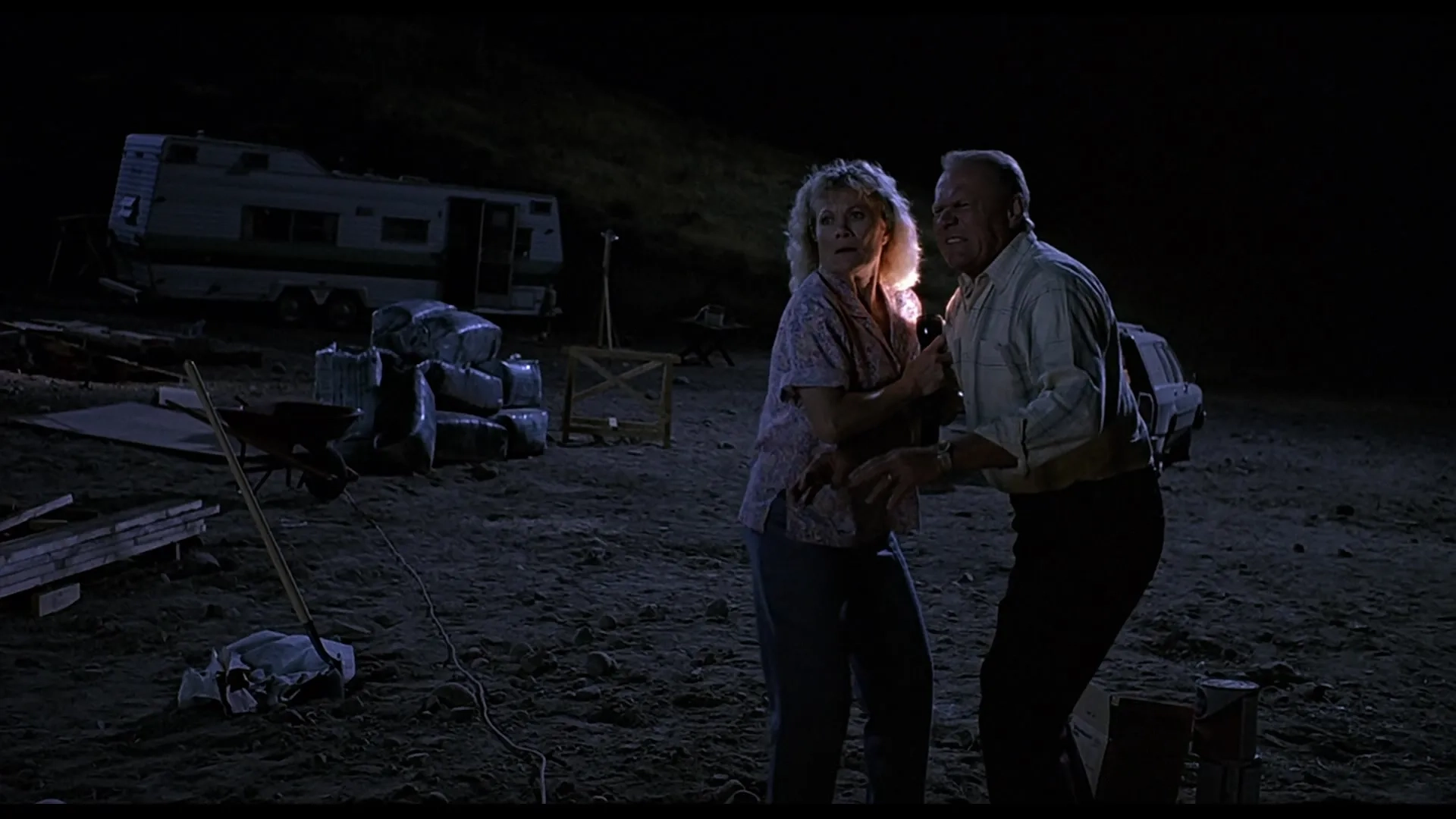 Bibi Besch and Conrad Bachmann in Tremors (1990)