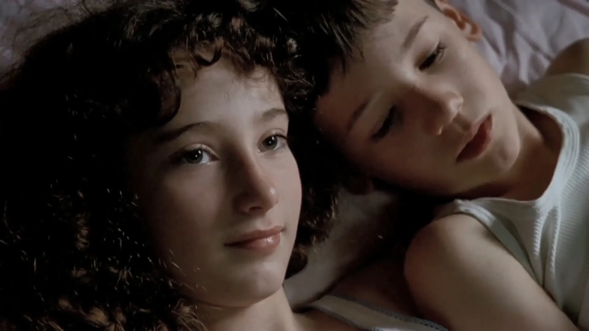 Sandrine Blancke and Thomas Godet in Toto the Hero (1991)