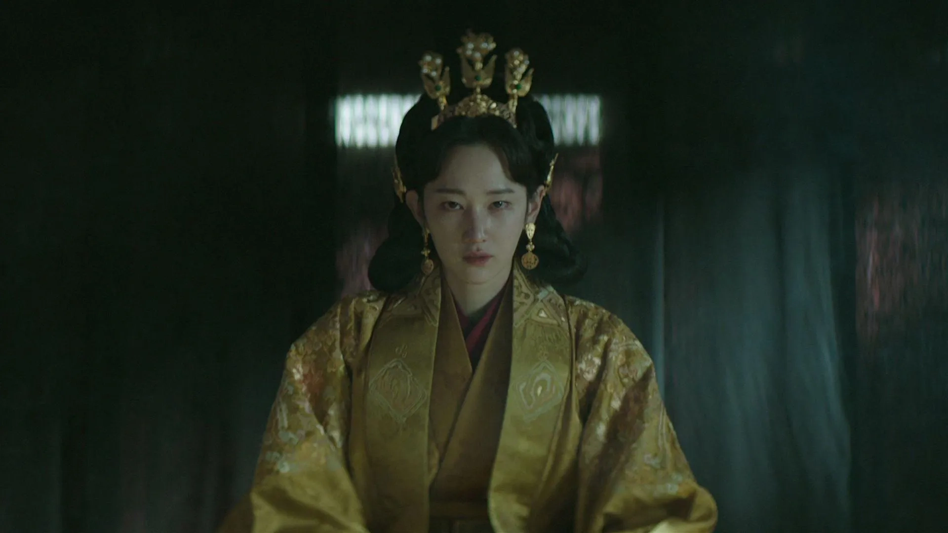 Jeon Jong-seo in Queen Woo (2024)