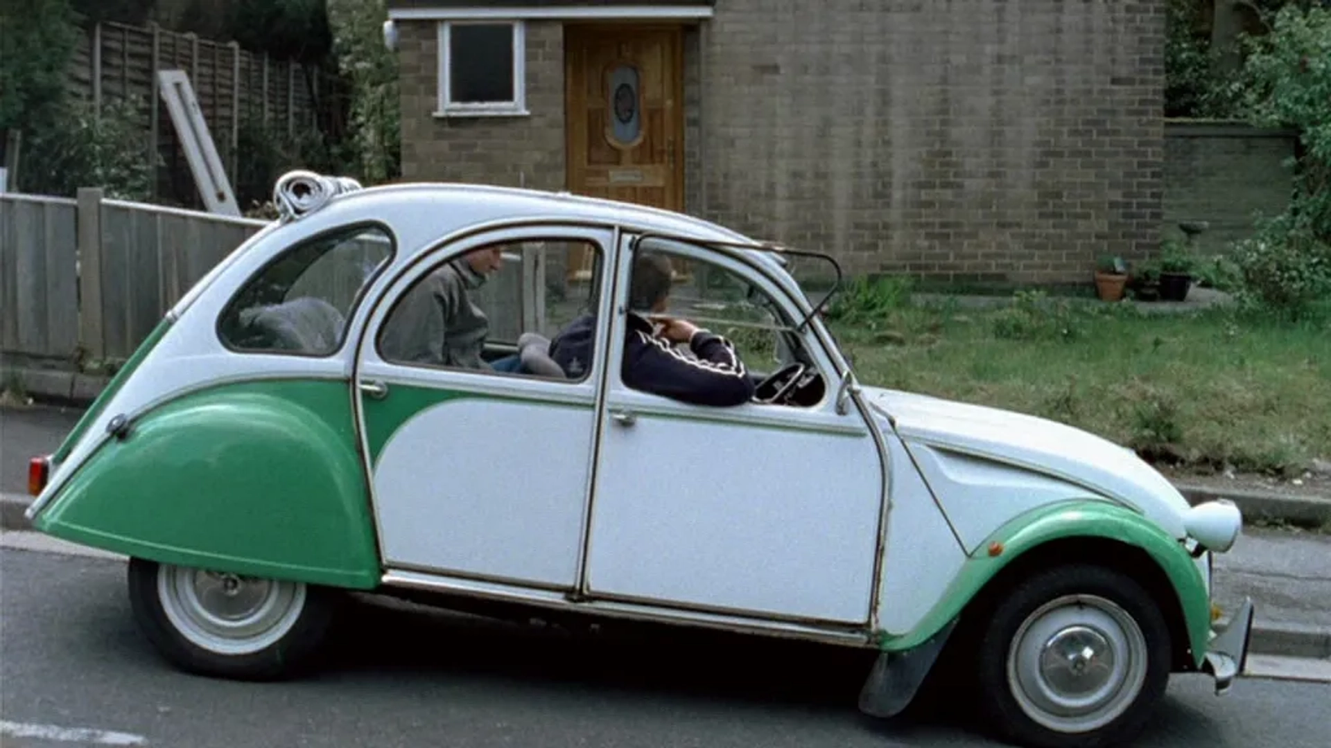 Dead Man's Shoes (2004)