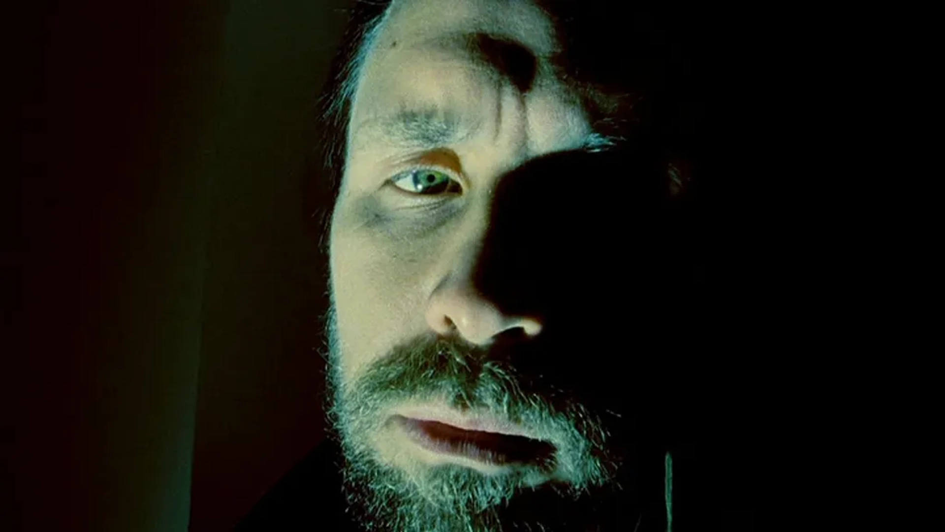 Dead Man's Shoes (2004)