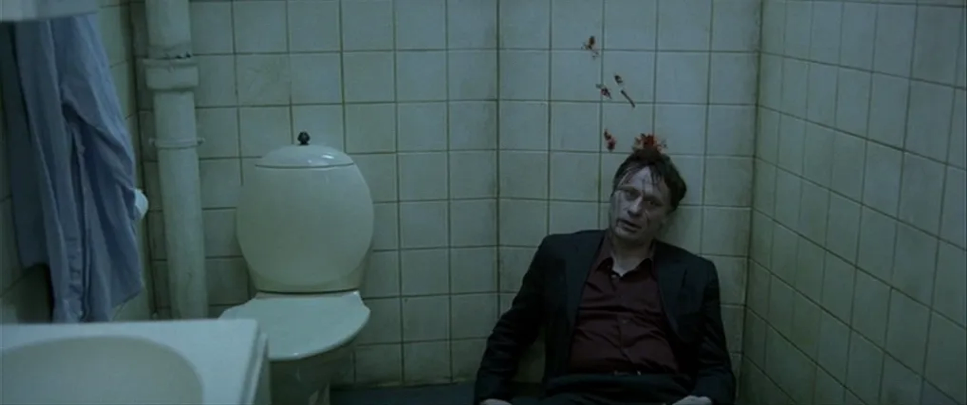 Michael Nyqvist in Next Door (2005)