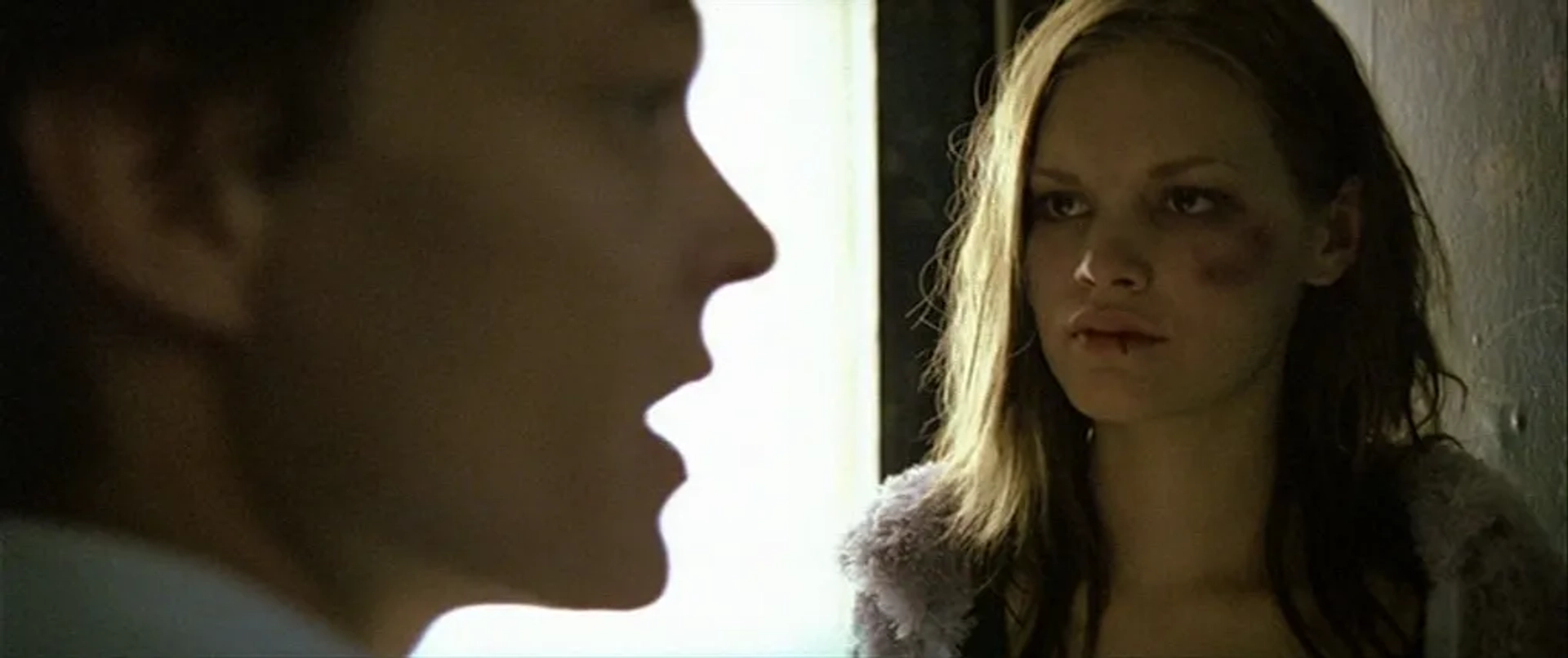 Kristoffer Joner and Julia Schacht in Next Door (2005)