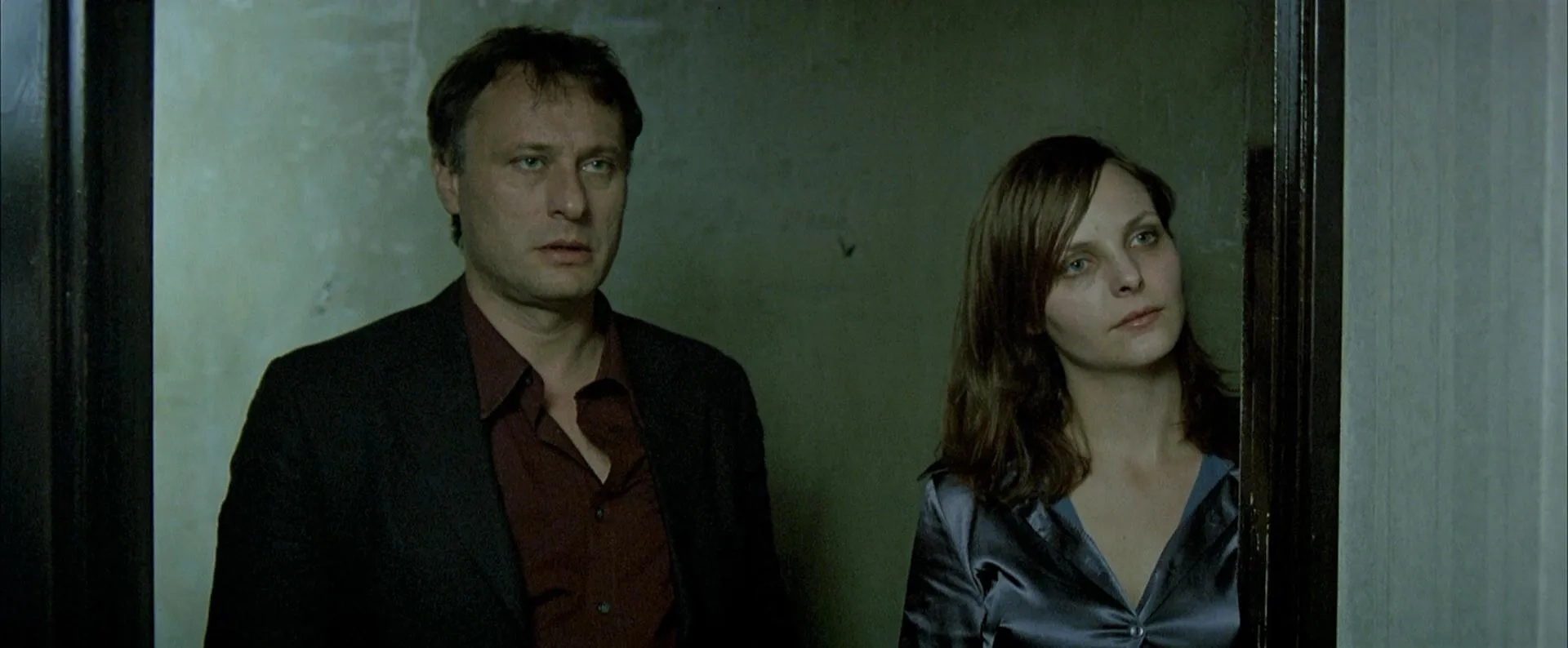 Cecilie A. Mosli and Michael Nyqvist in Next Door (2005)