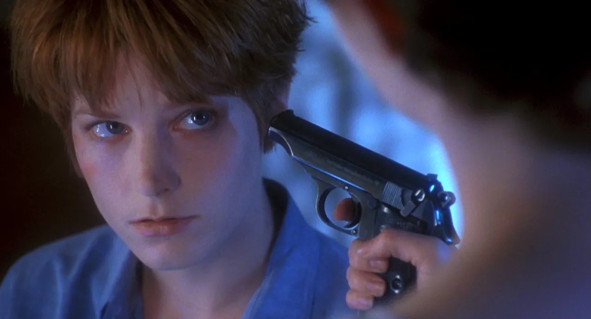 Bridget Fonda and Jennifer Jason Leigh in Single White Female (1992)