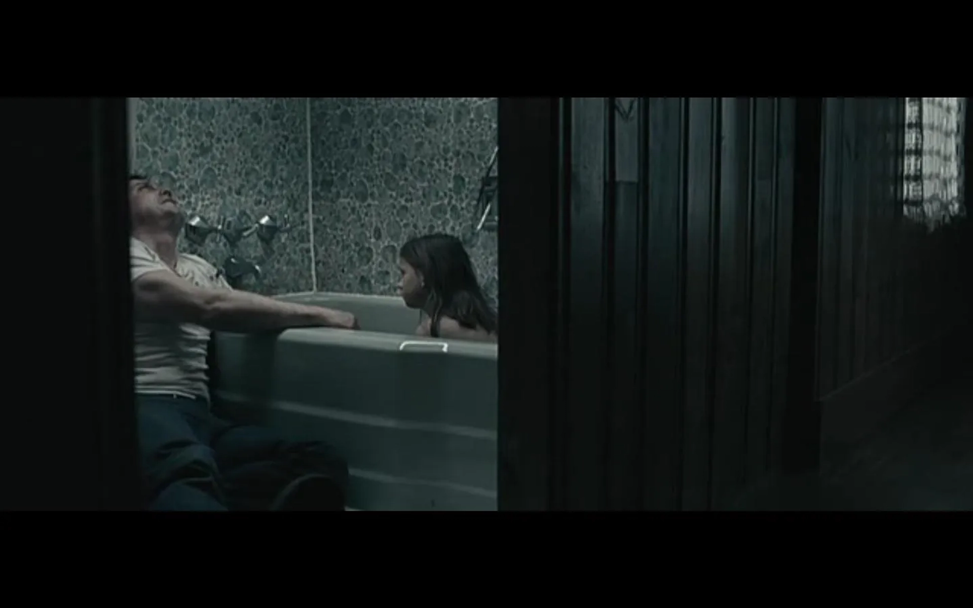 Claude Legault and Rose-Marie Coallier in 7 Days (2010)