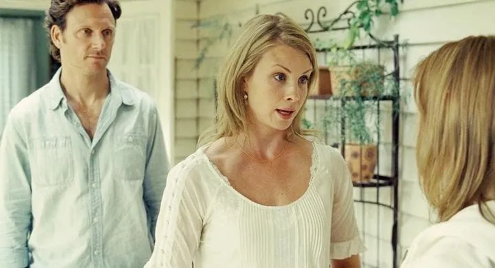 Tony Goldwyn, Monica Potter, and Sara Paxton in The Last House on the Left (2009)