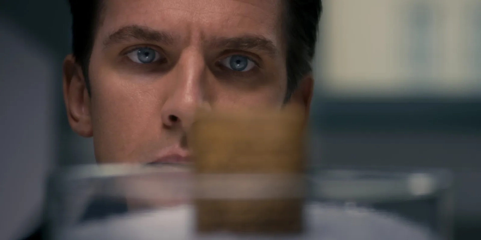 Dan Stevens in I'm Your Man (2021)