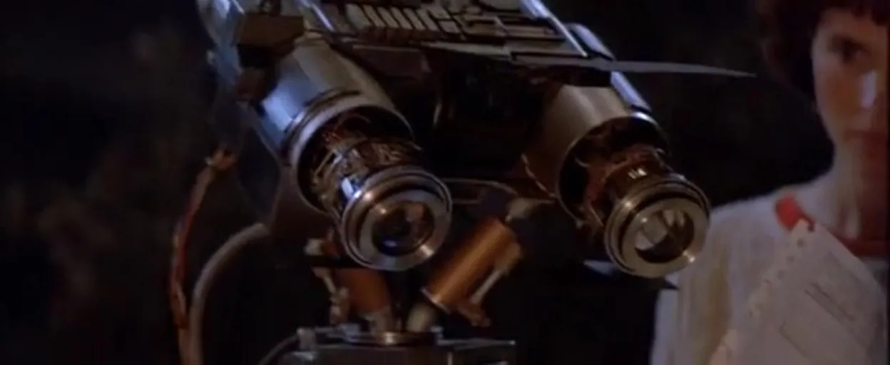Ally Sheedy and Tim Blaney in Short Circuit (1986)
