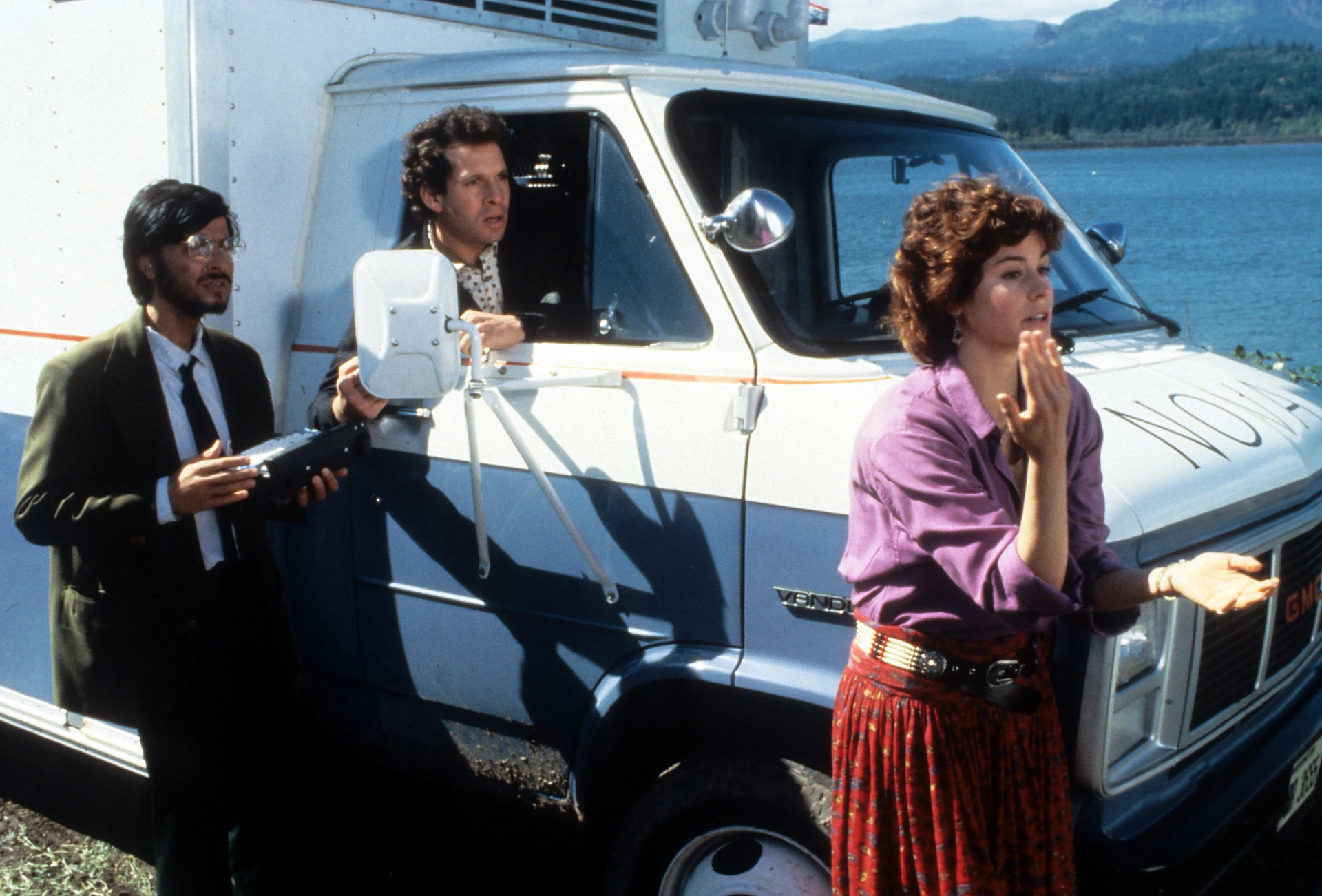 Steve Guttenberg, Ally Sheedy, and Fisher Stevens in Short Circuit (1986)
