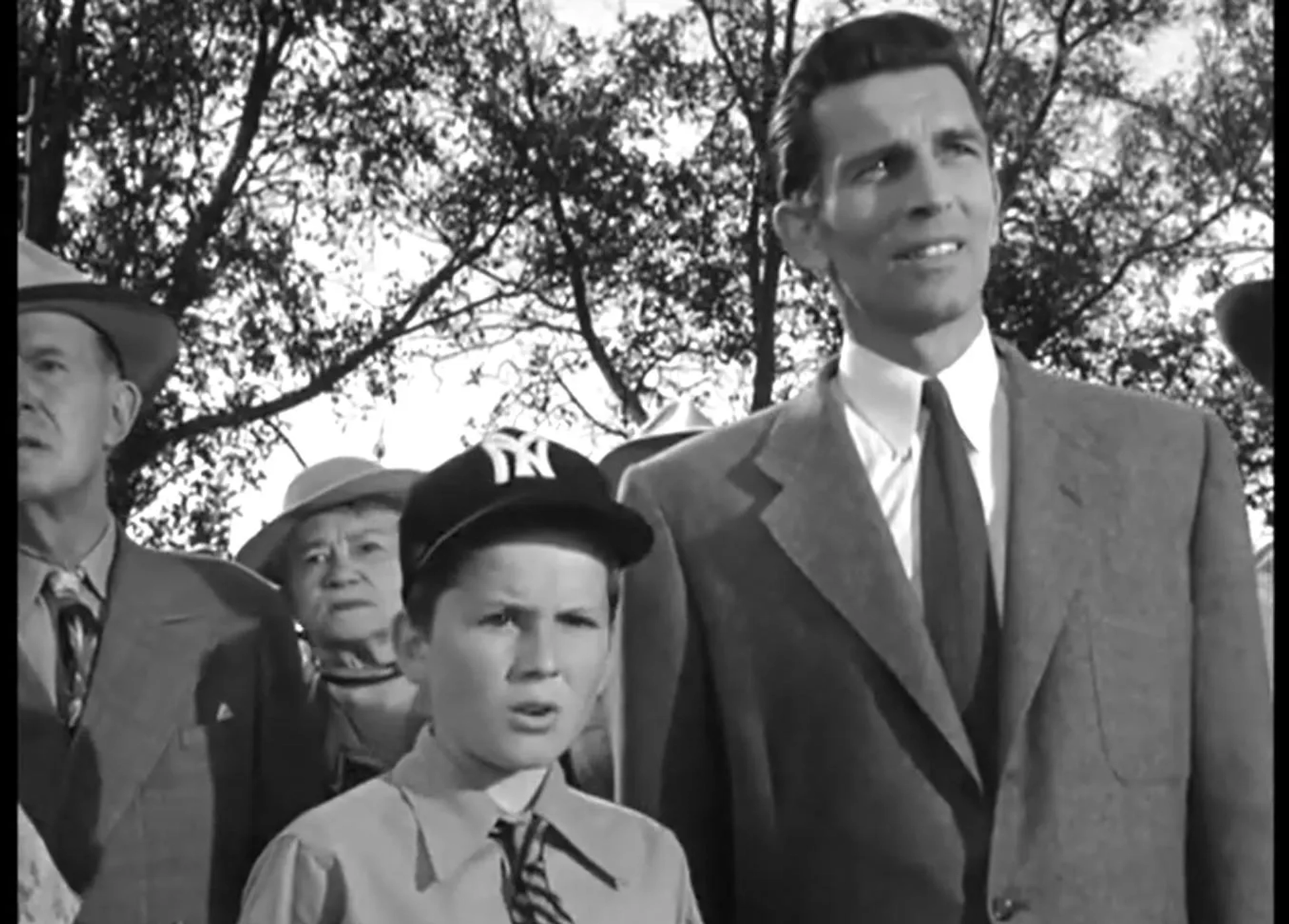 Billy Gray and Michael Rennie in The Day the Earth Stood Still (1951)