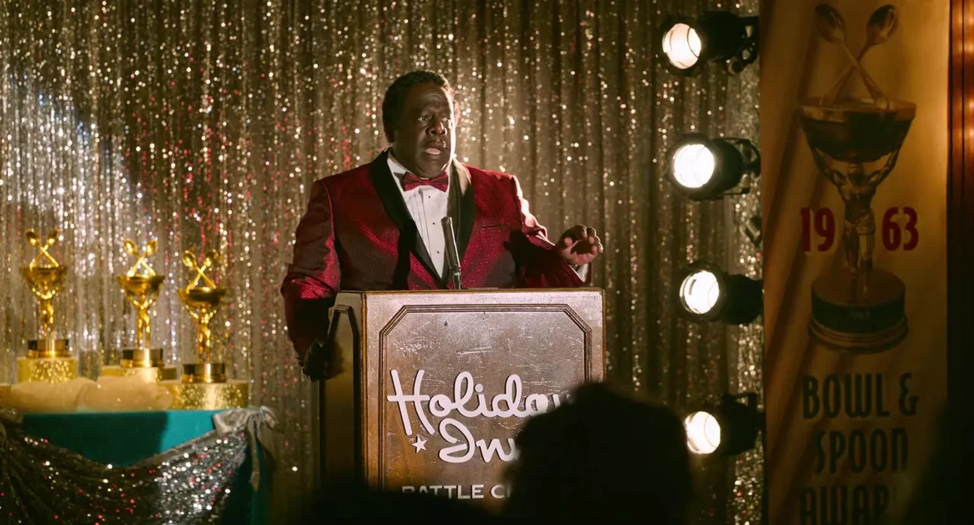 Cedric The Entertainer in Unfrosted (2024)