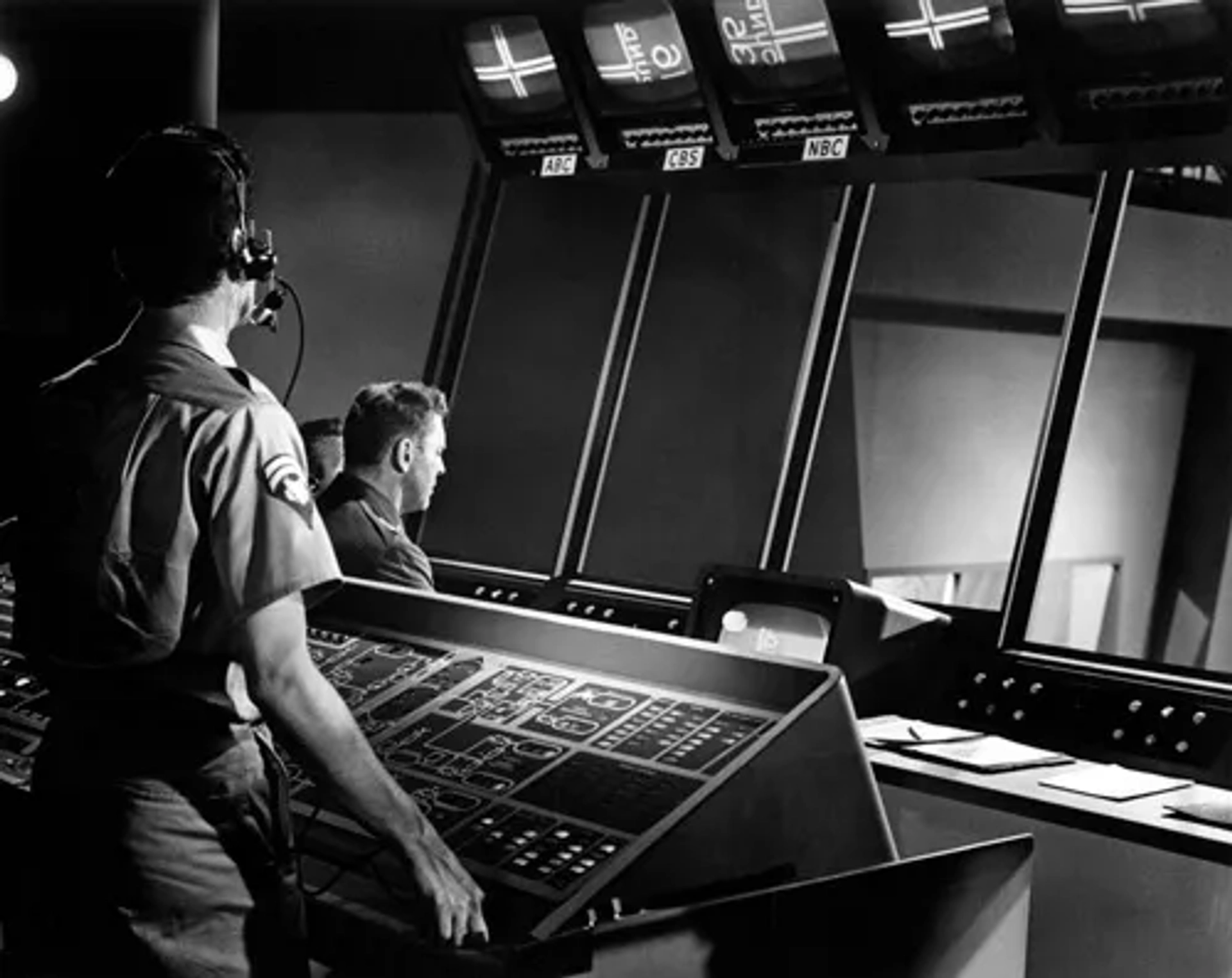 "Seven Days in May"Burt Lancaster1964 Paramount Pictures Black and White, Military, Film Still, Entertainment mptv_2018_May_to_August_Update