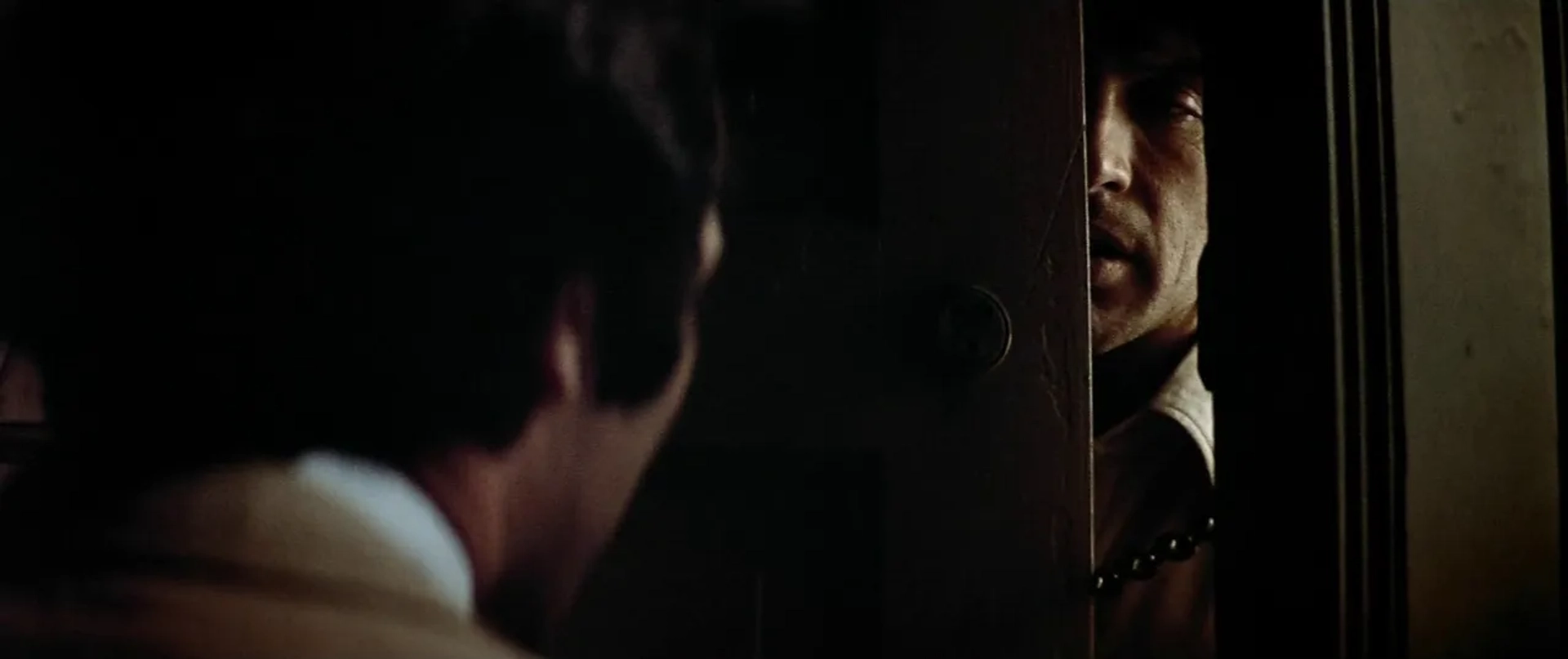 Warren Beatty and Walter McGinn in The Parallax View (1974)