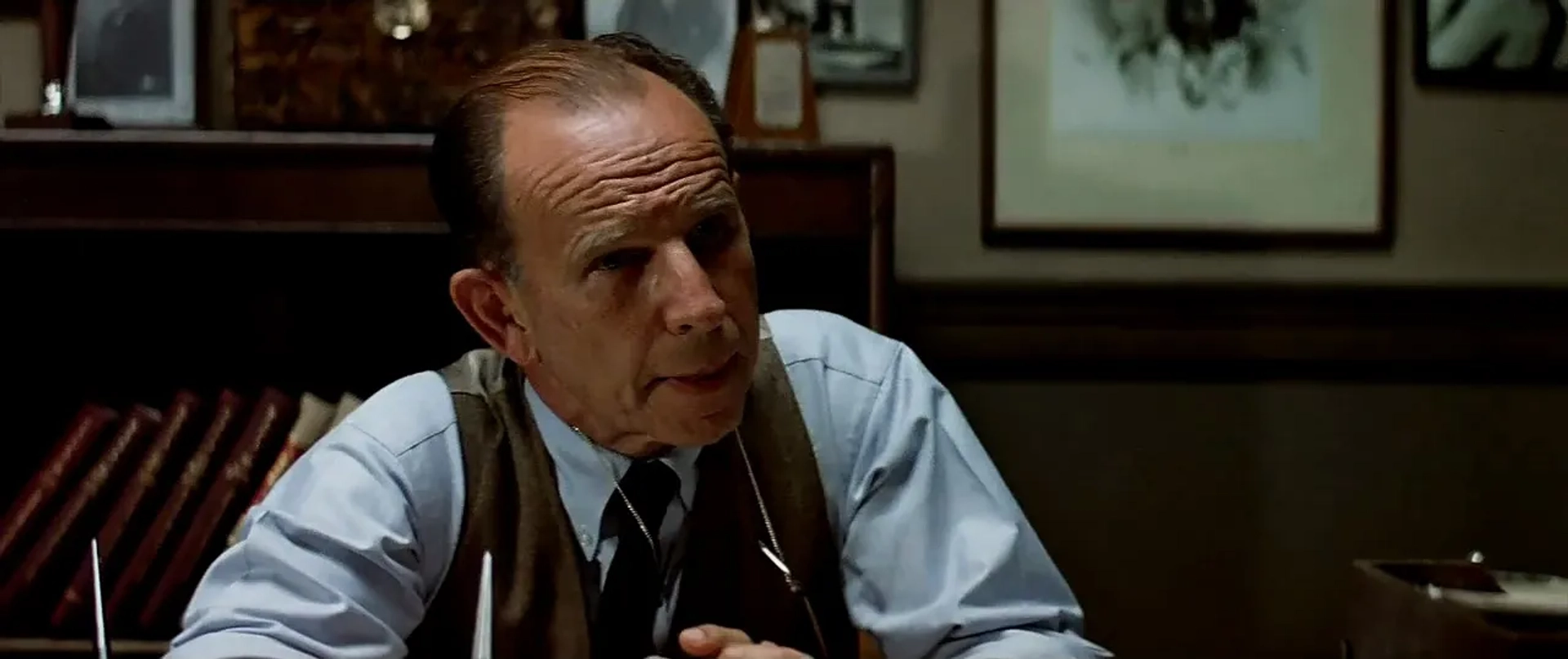Hume Cronyn in The Parallax View (1974)