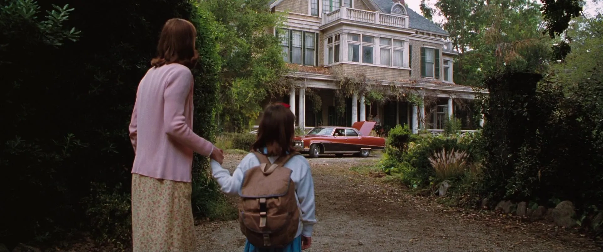 Embeth Davidtz and Mara Wilson in Matilda (1996)
