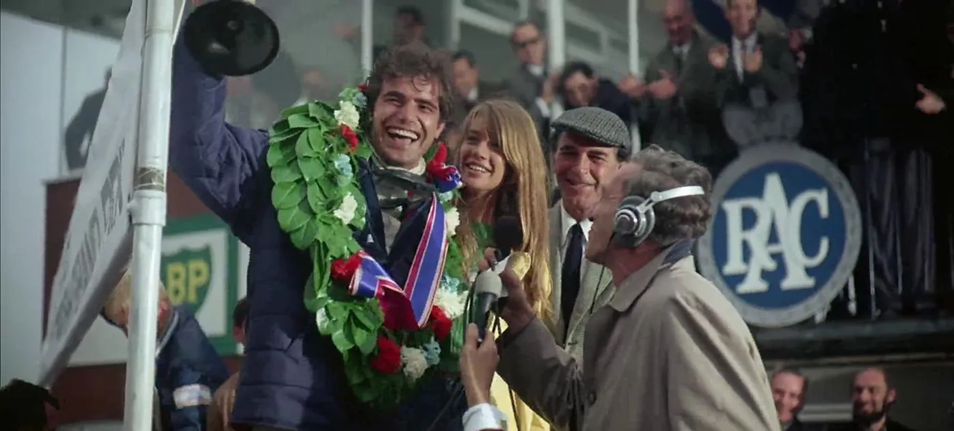 Antonio Sabato, Raymond Baxter, Enzo Fiermonte, and Françoise Hardy in Grand Prix (1966)