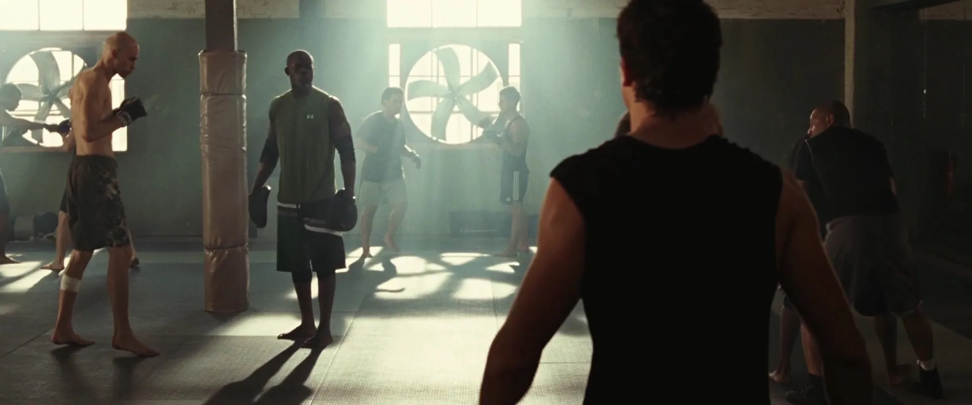 Djimon Hounsou and Sean Faris in Never Back Down (2008)