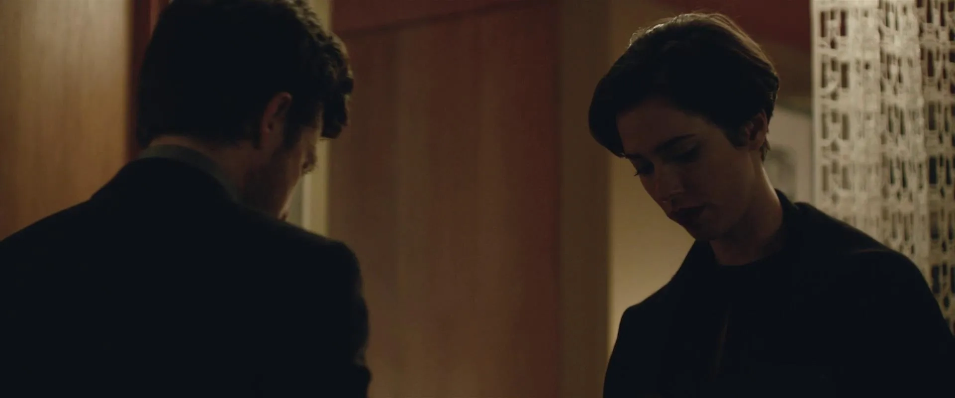 Jason Bateman and Rebecca Hall in The Gift (2015)