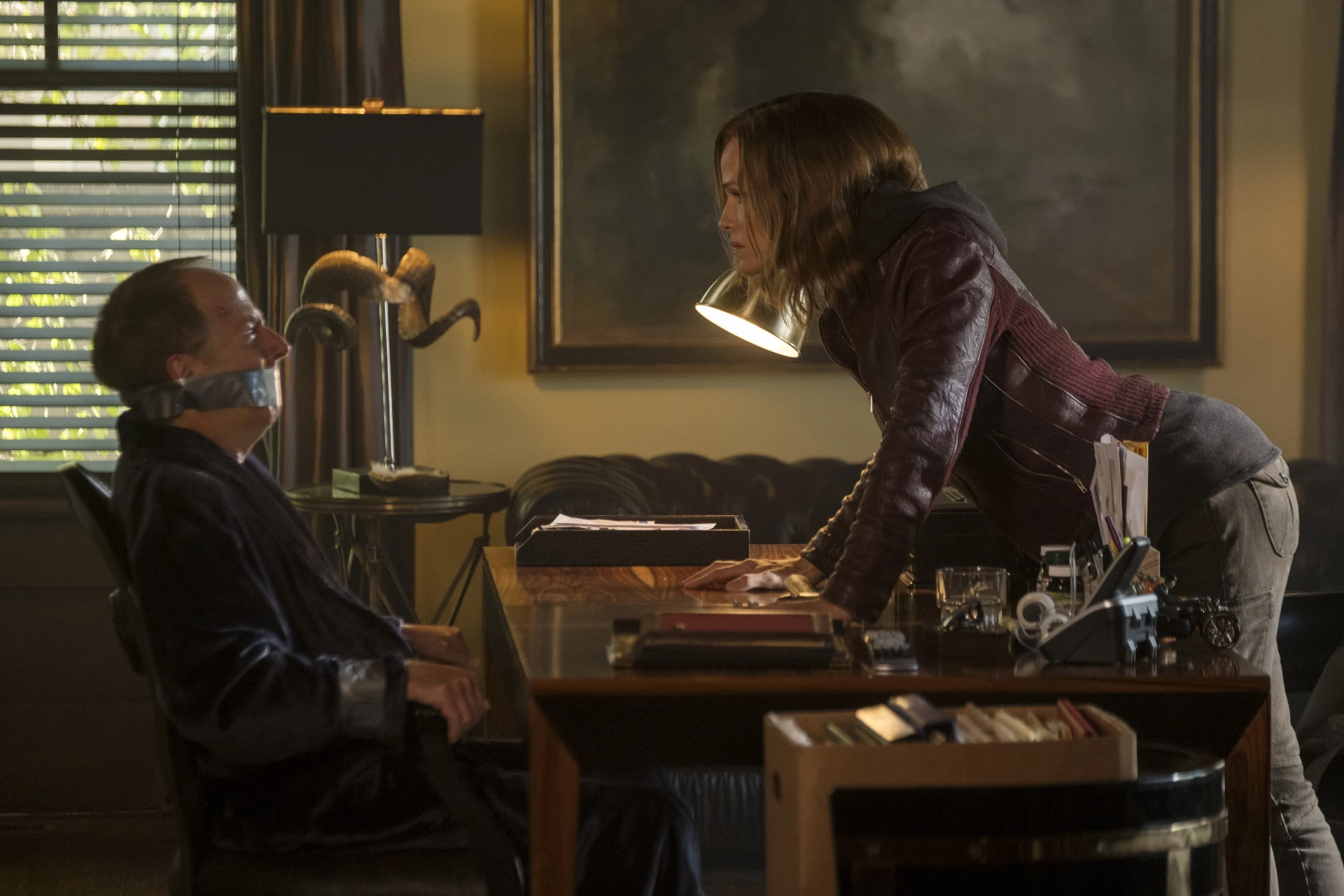 Jennifer Garner and Jeff Harlan in Peppermint (2018)