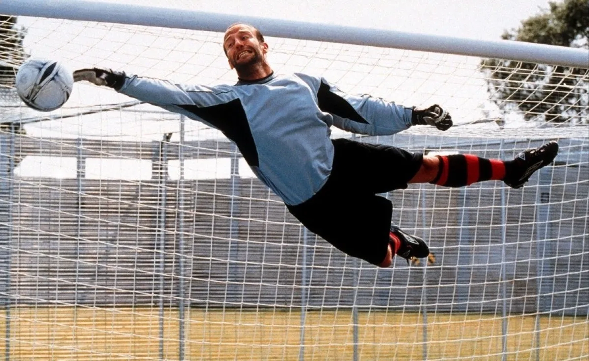 Jason Statham in Mean Machine (2001)
