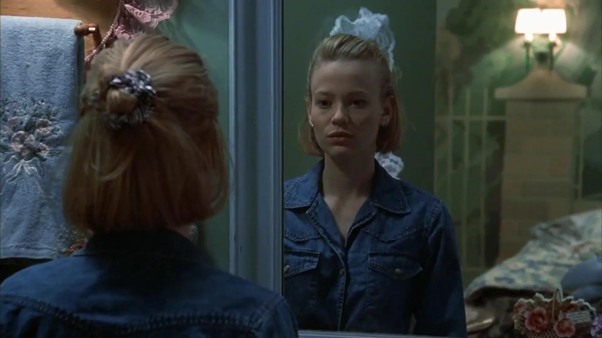 Samantha Mathis in The Thing Called Love (1993)