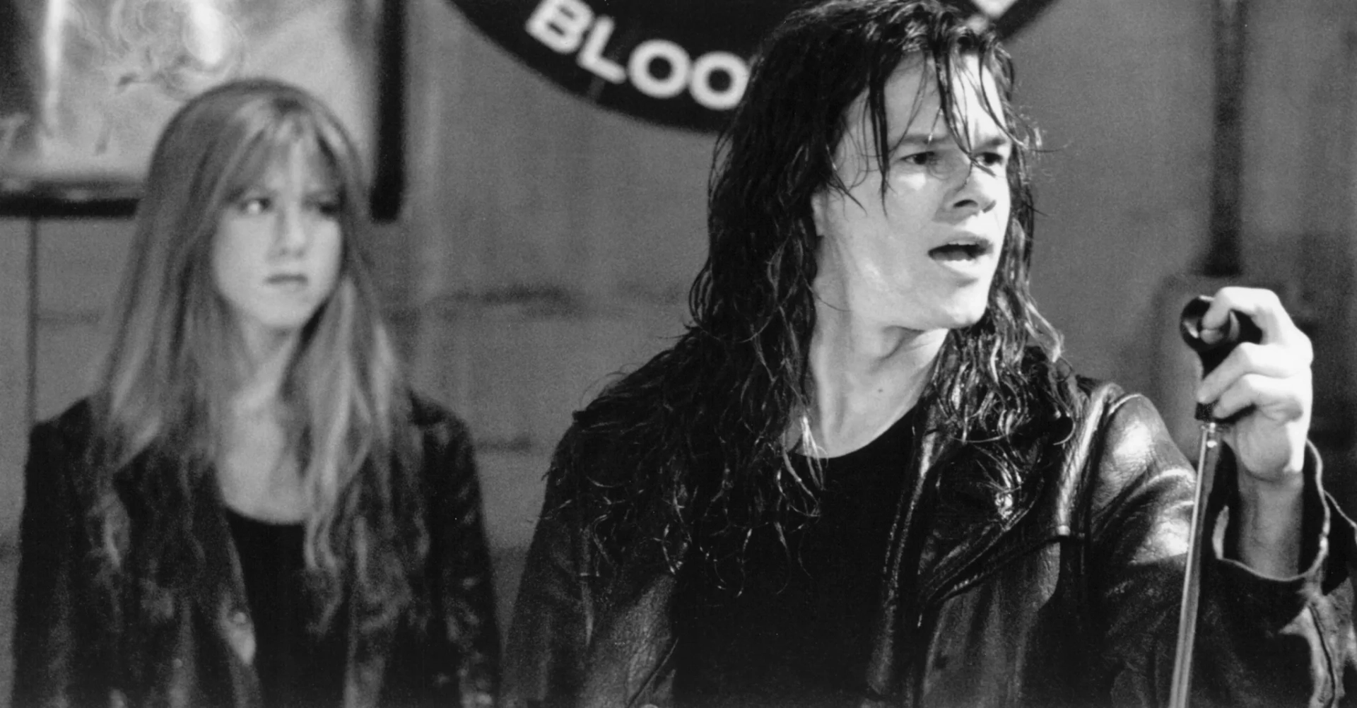 Jennifer Aniston and Mark Wahlberg in Rock Star (2001)