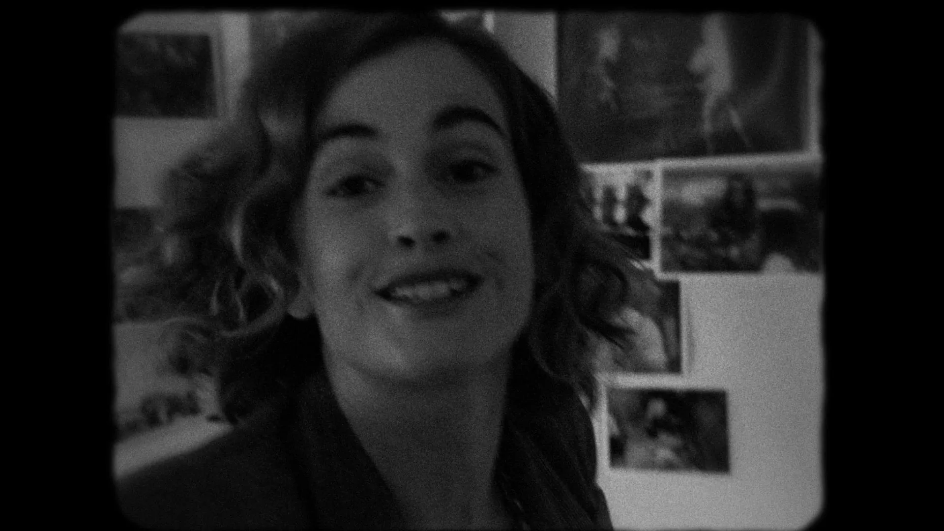 Stefanie Martini in Lola (2022)
