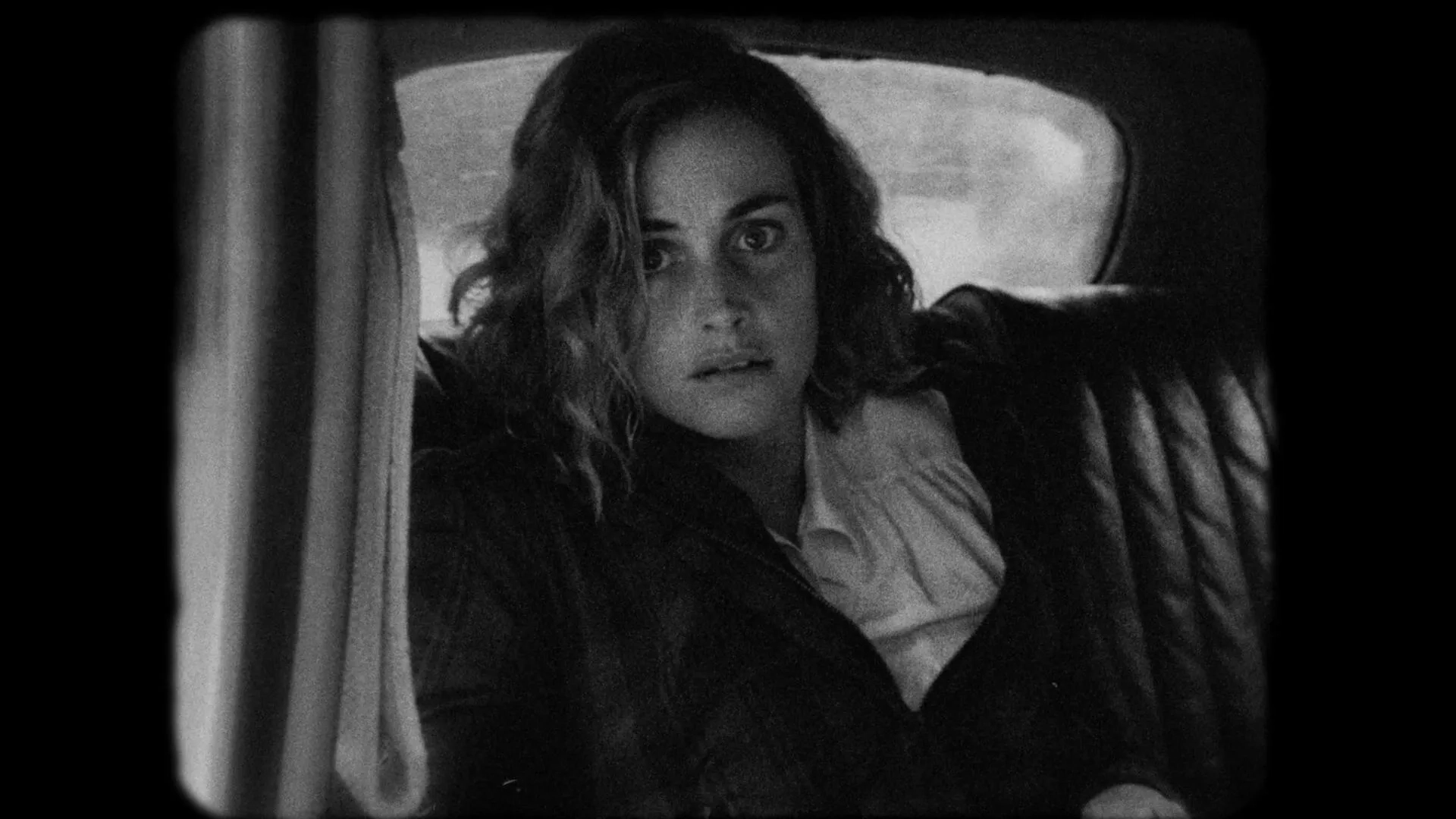 Stefanie Martini in Lola (2022)