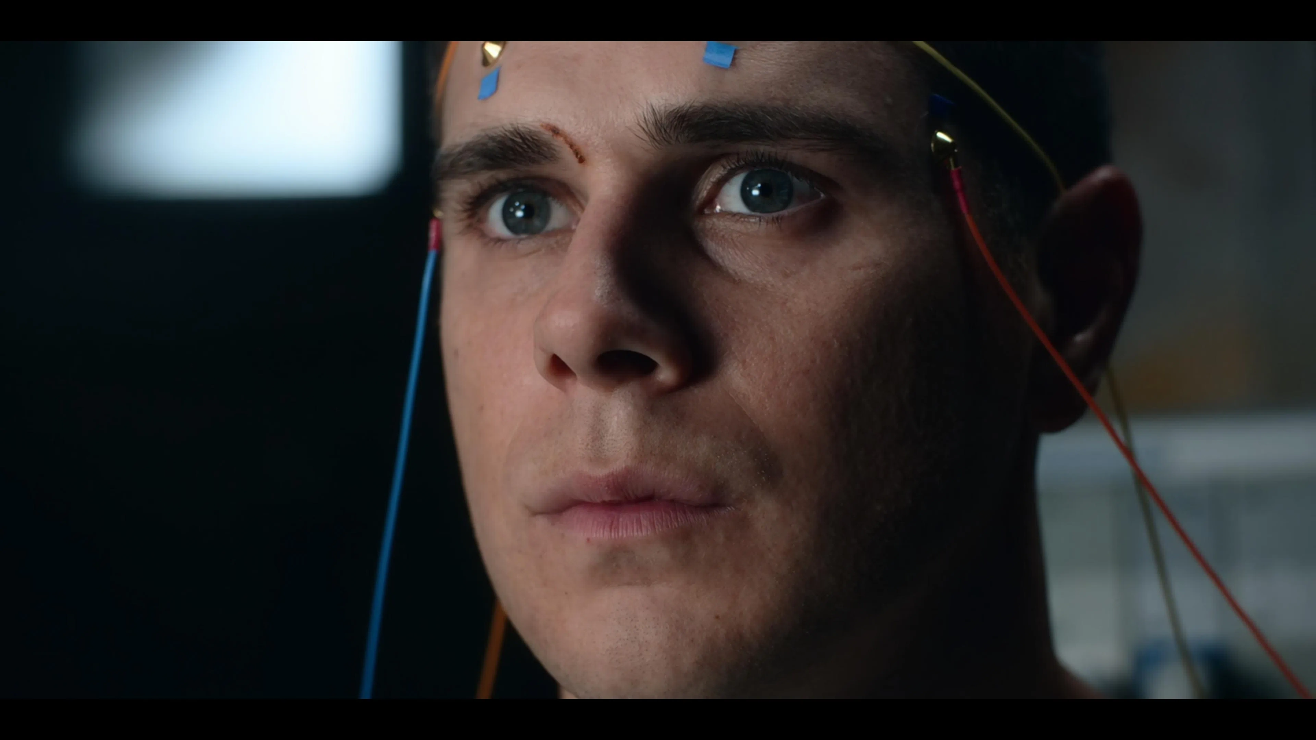 Jared Abrahamson in Travelers (2016)