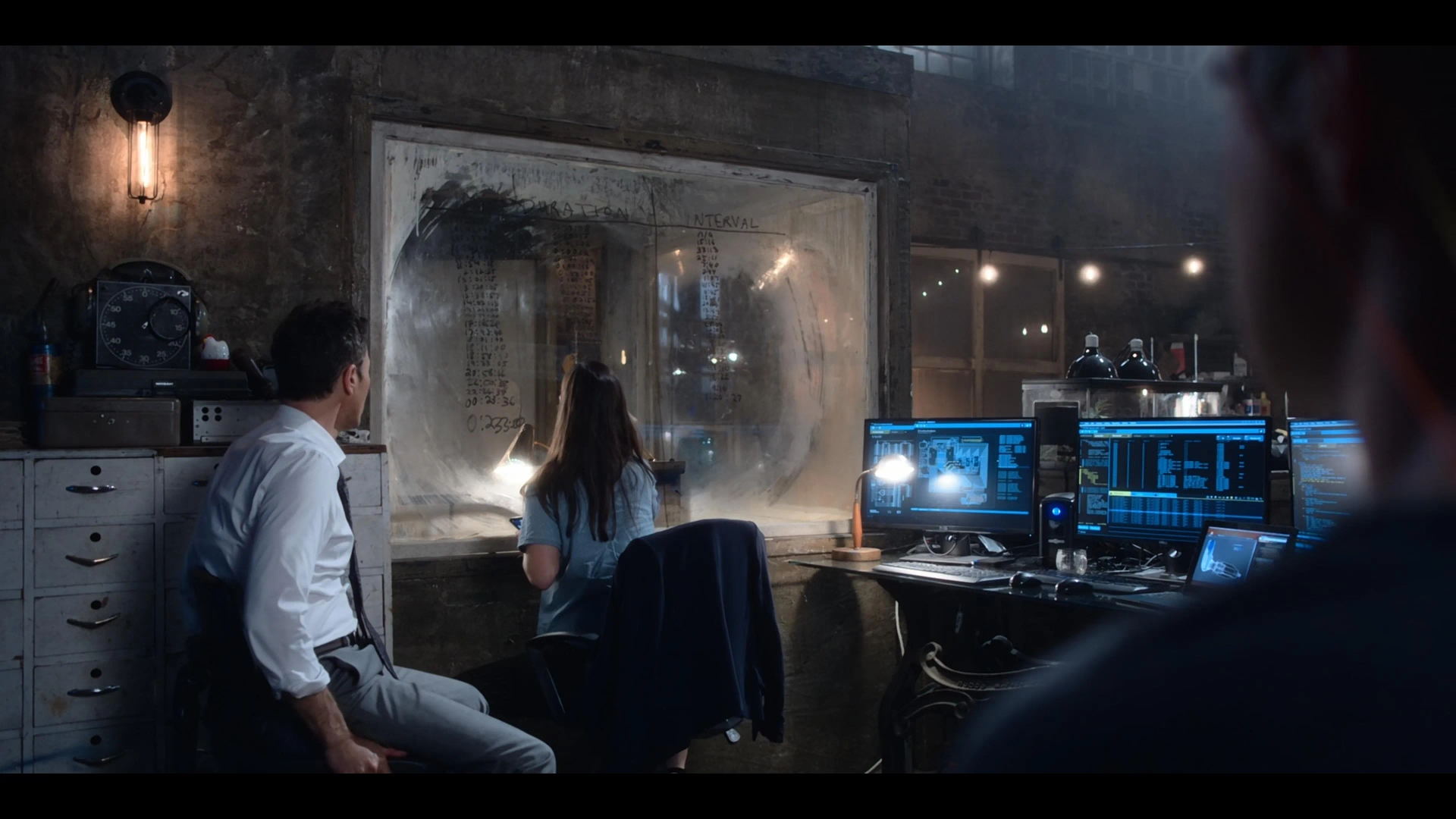 Eric McCormack and Jennifer Spence in Travelers (2016)