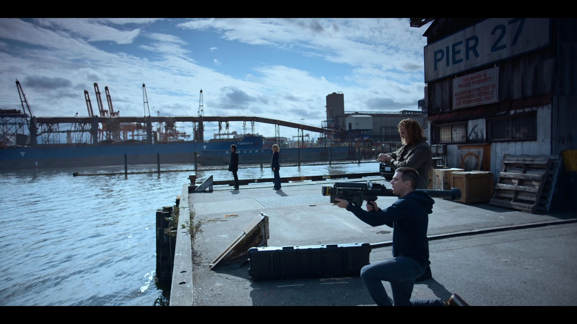 Eric McCormack, MacKenzie Porter, Reilly Dolman, and Jared Abrahamson in Travelers (2016)