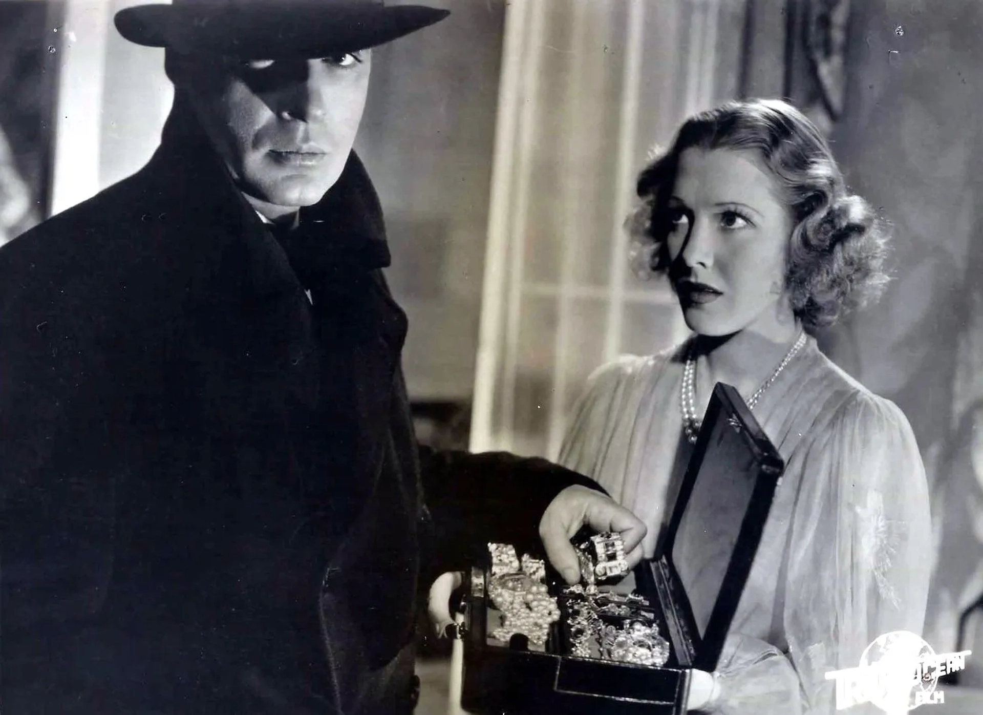 Jean Arthur and Charles Boyer in History Is Made at Night (1937)