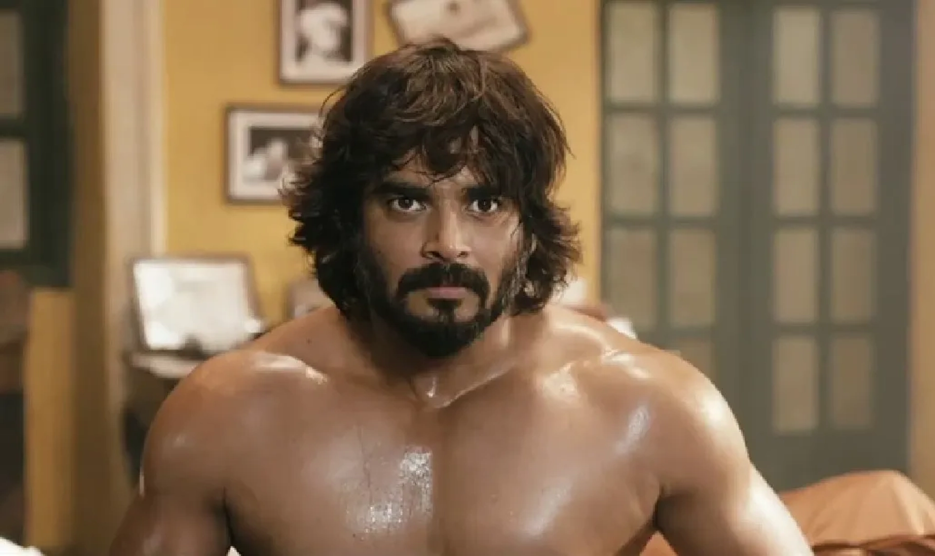 Madhavan in Irudhi Suttru (2016)