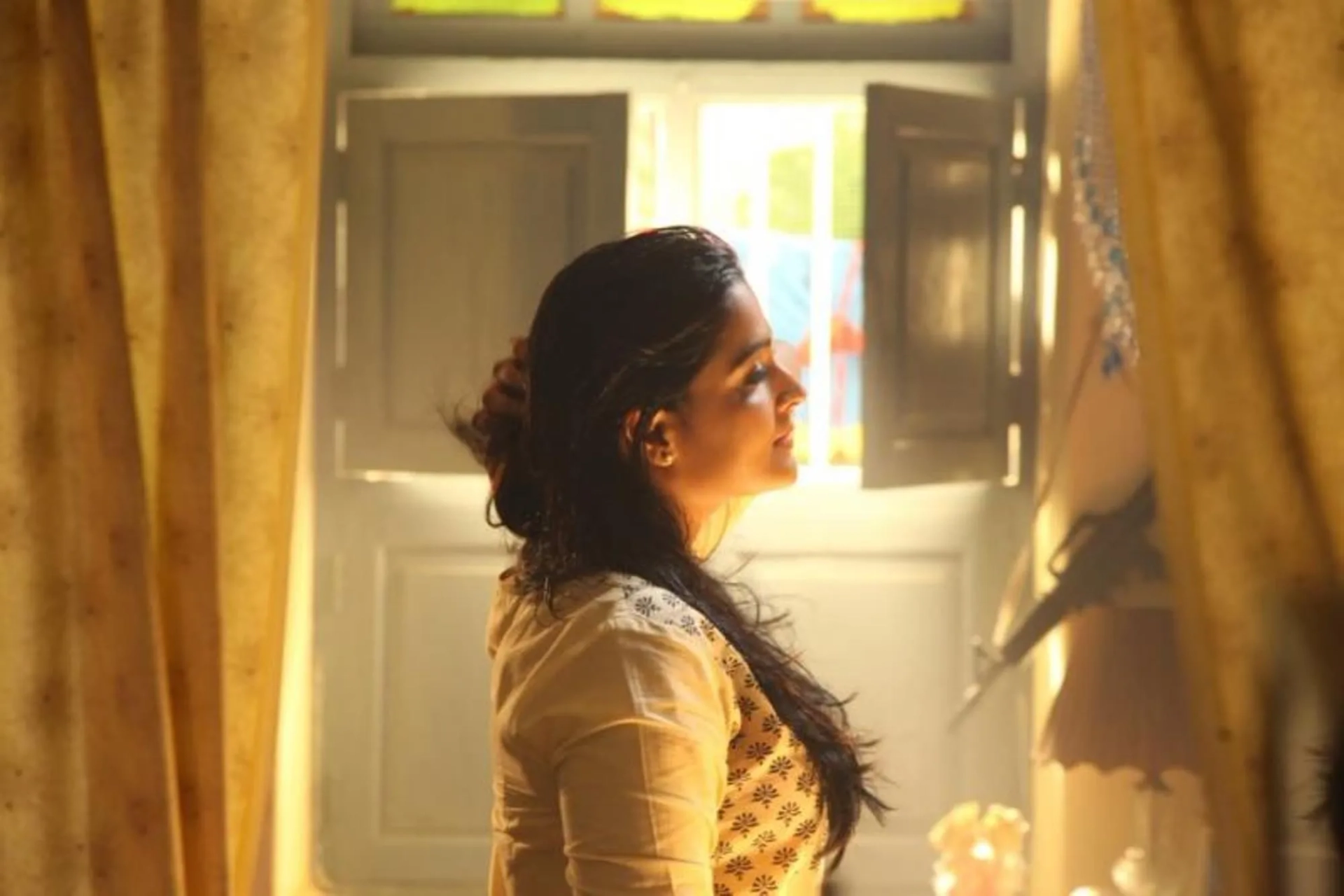 Ramya Nambeeshan in Sethupathi (2016)