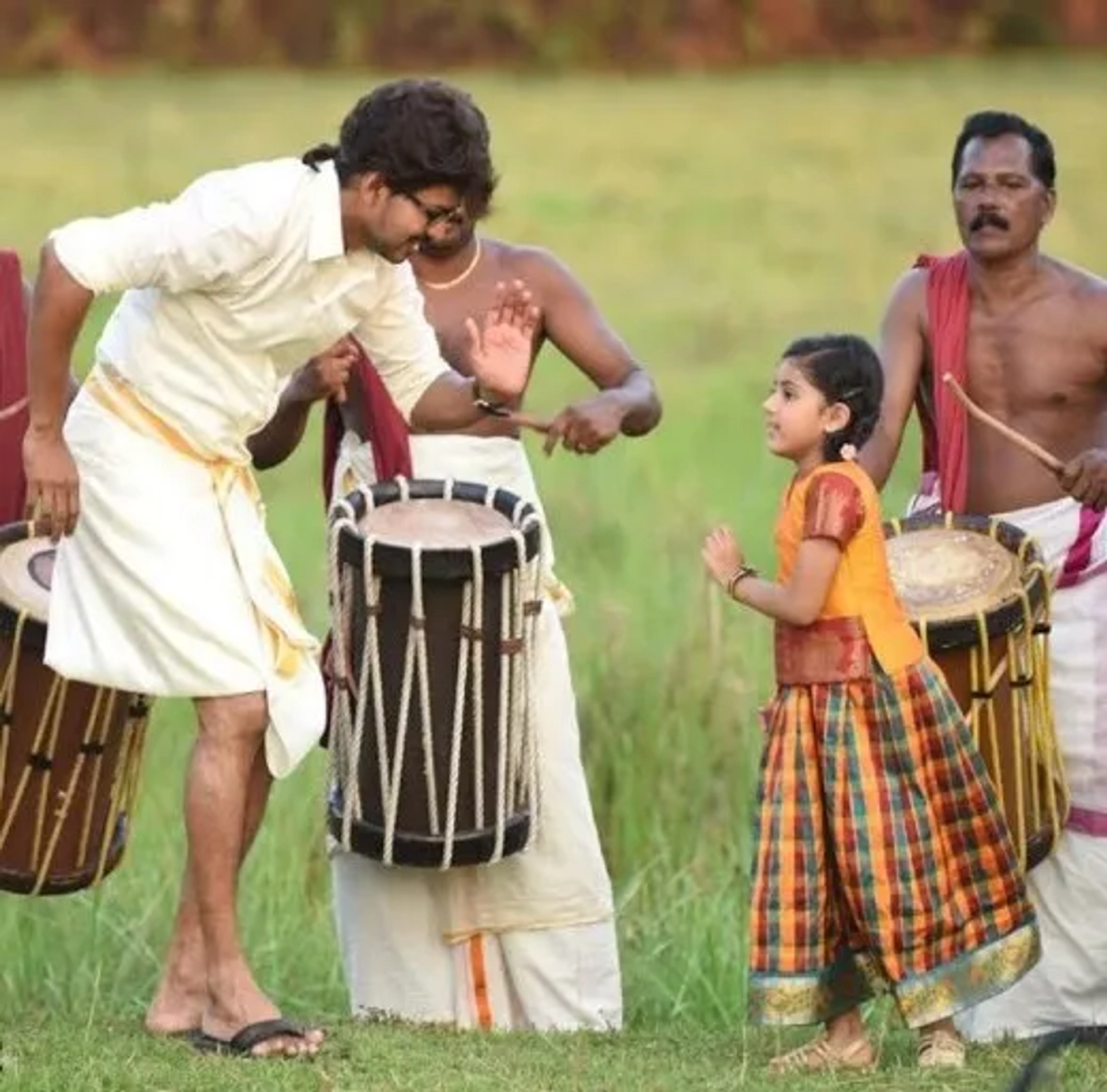 Joseph Vijay and Baby Nainika in Theri (2016)